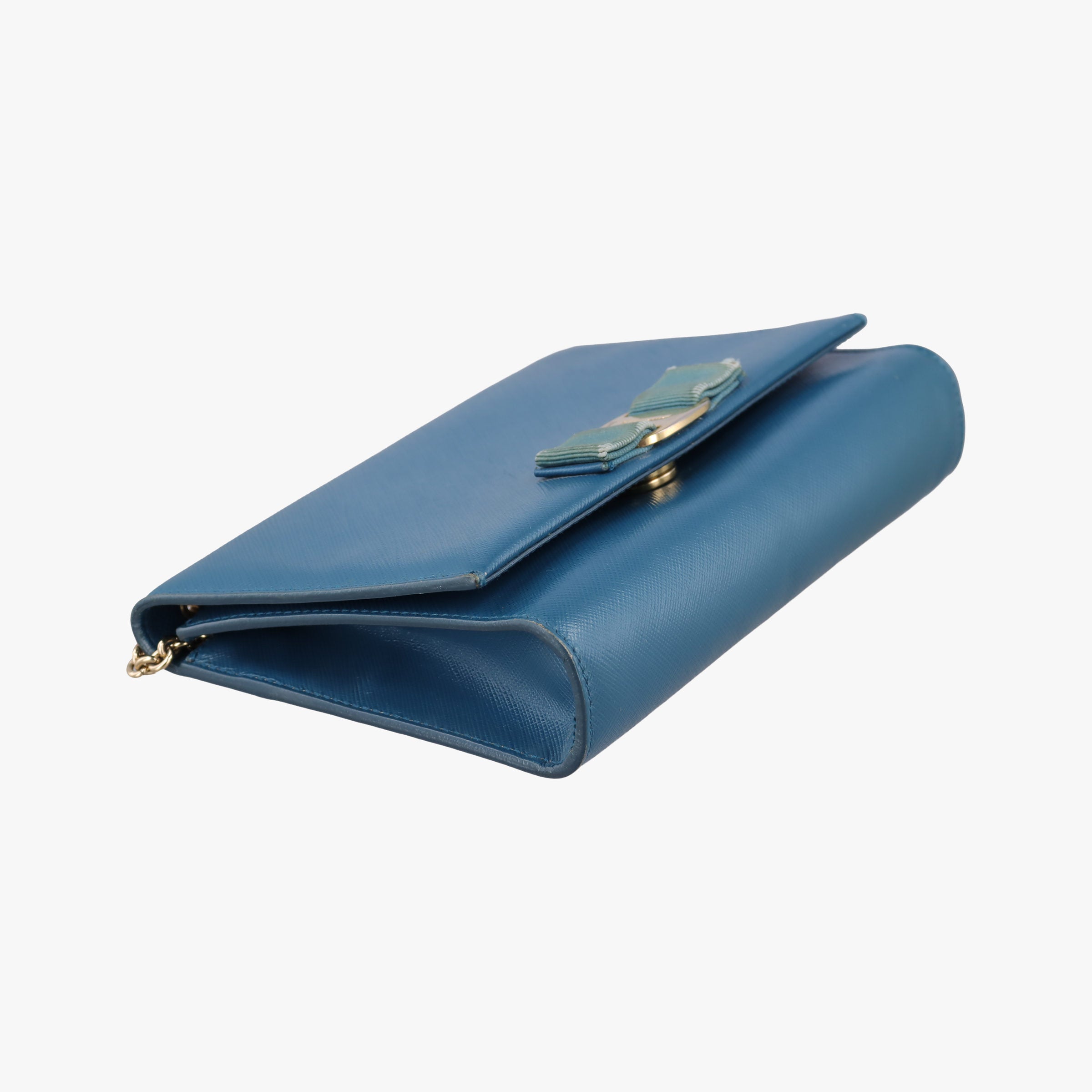 Pre-owned Ferragamo Ginny Vara Blue Leather  shoulderbag | stylenewstar