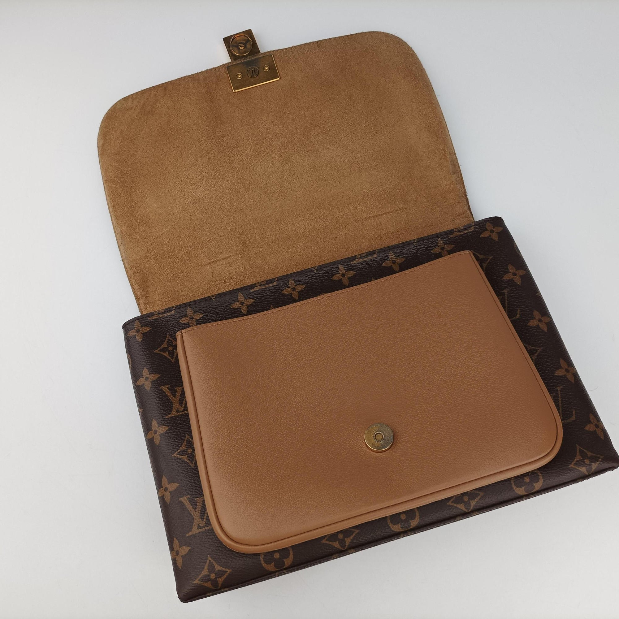 Secondhand Louis Vuitton MARIGNAN brown×SESAME Monogram Canvas×calf leather M44259 shoulderbag | stylenewstar