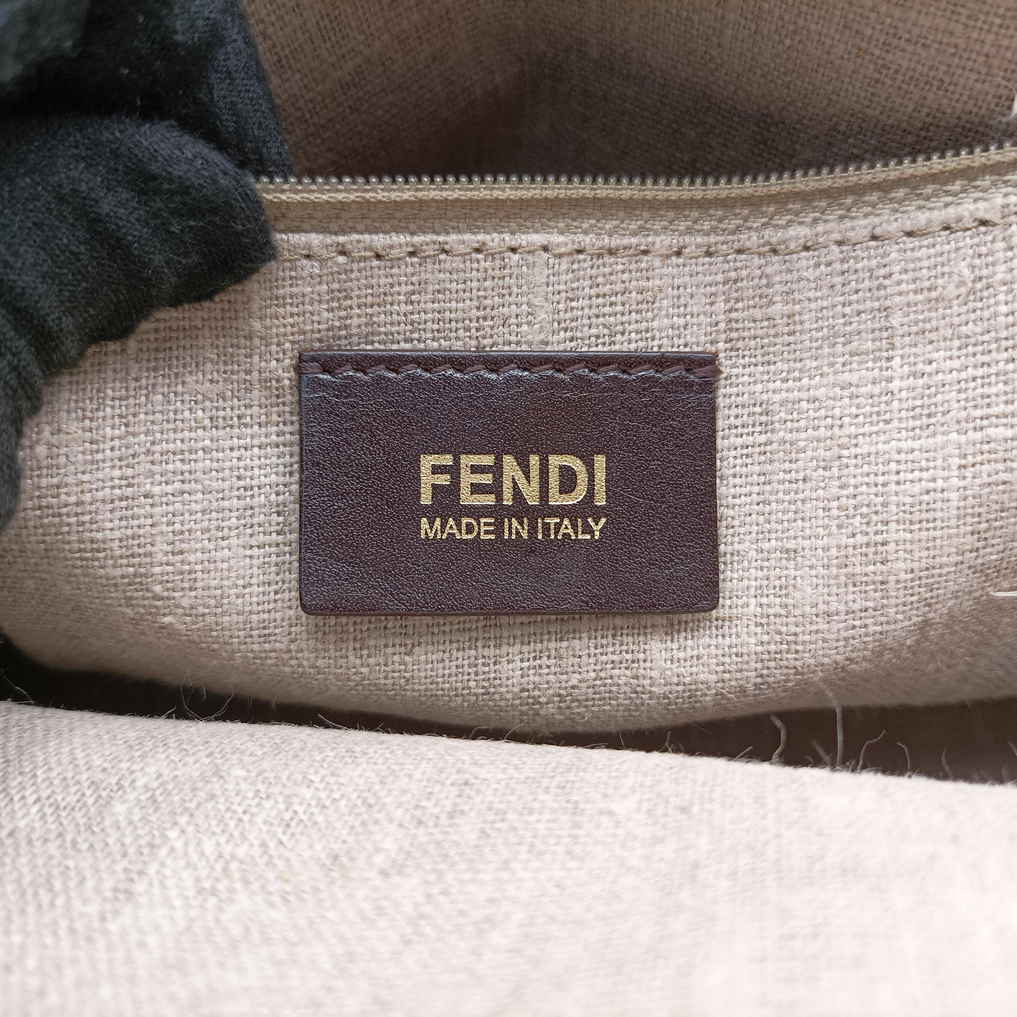 Secondhand Fendi SILVANA Brown × Beige Leather 8BN234 shoulderbag | stylenewstar