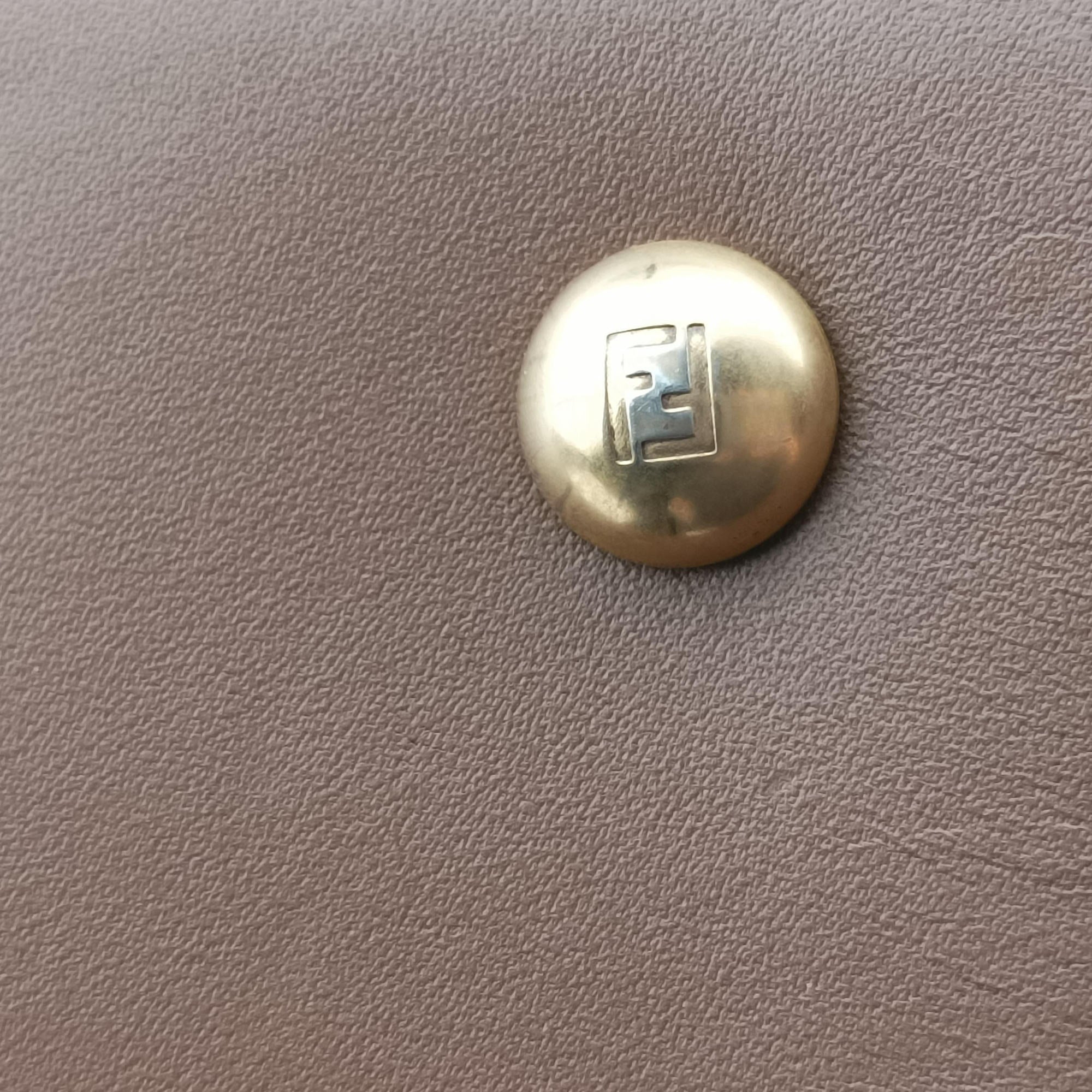 Secondhand Fendi SILVANA Brown × Beige Leather 8BN234 shoulderbag | stylenewstar