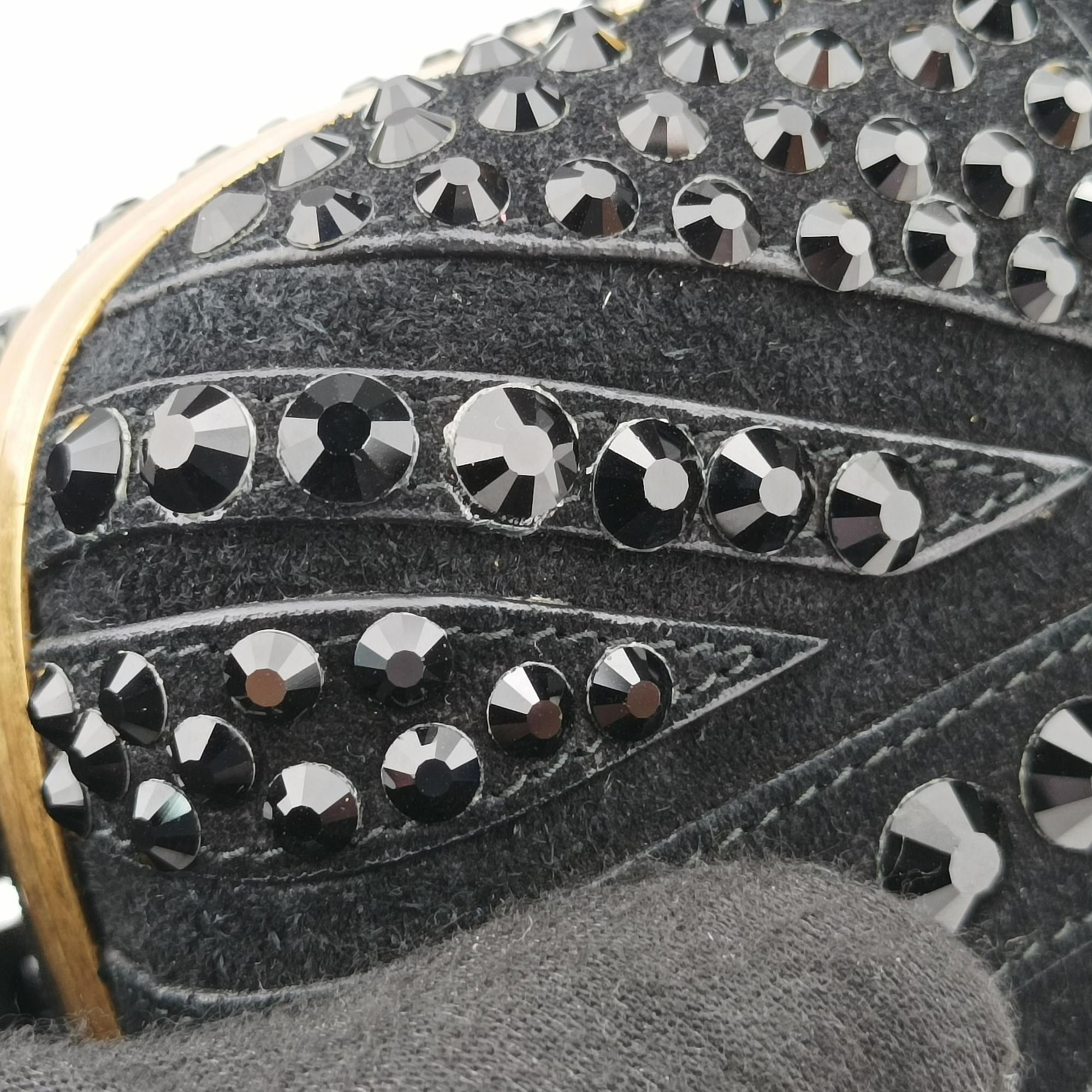 Pre-owned Alexander McQueen Studded Britannia Skull Box Black suede  clutchbag | stylenewstar
