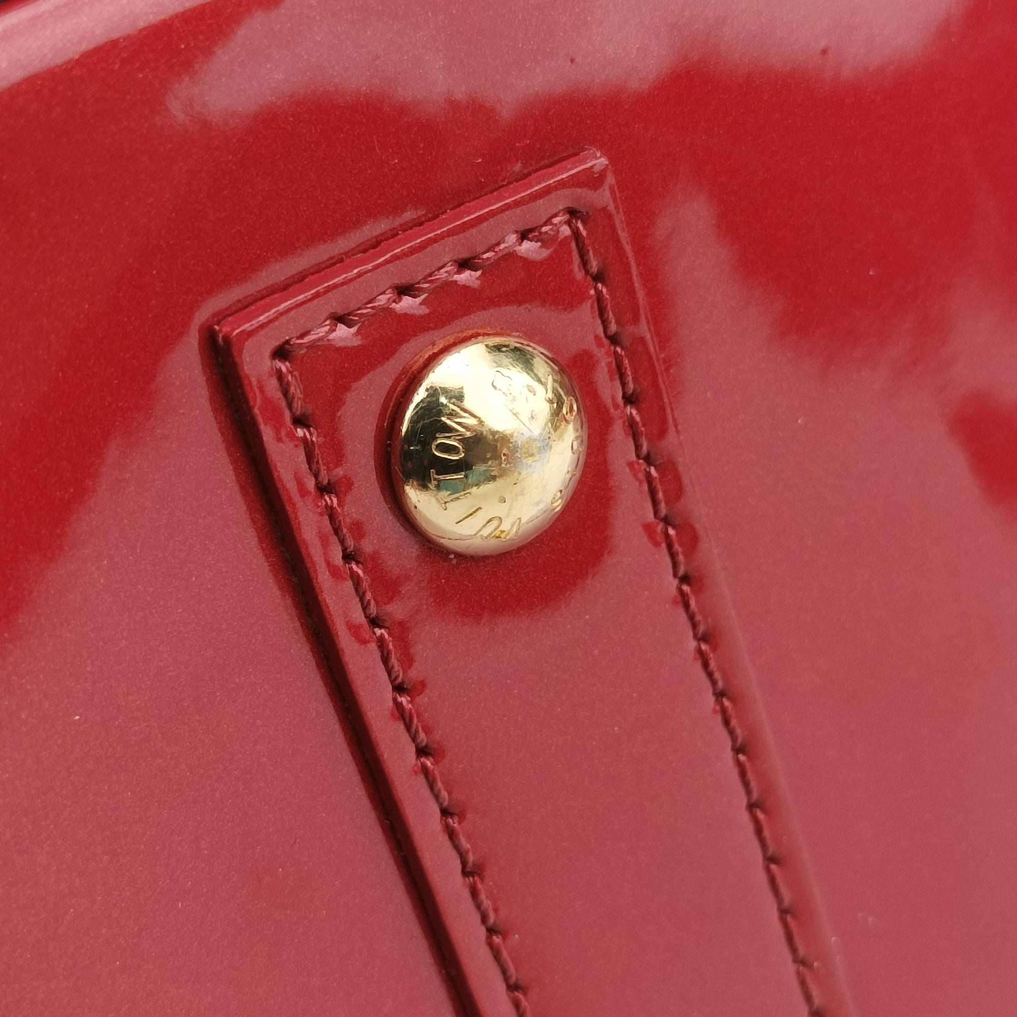 Pre-owned Louis Vuitton Alma BB pomme d'amour Vernis M91606 shoulderbag | stylenewstar