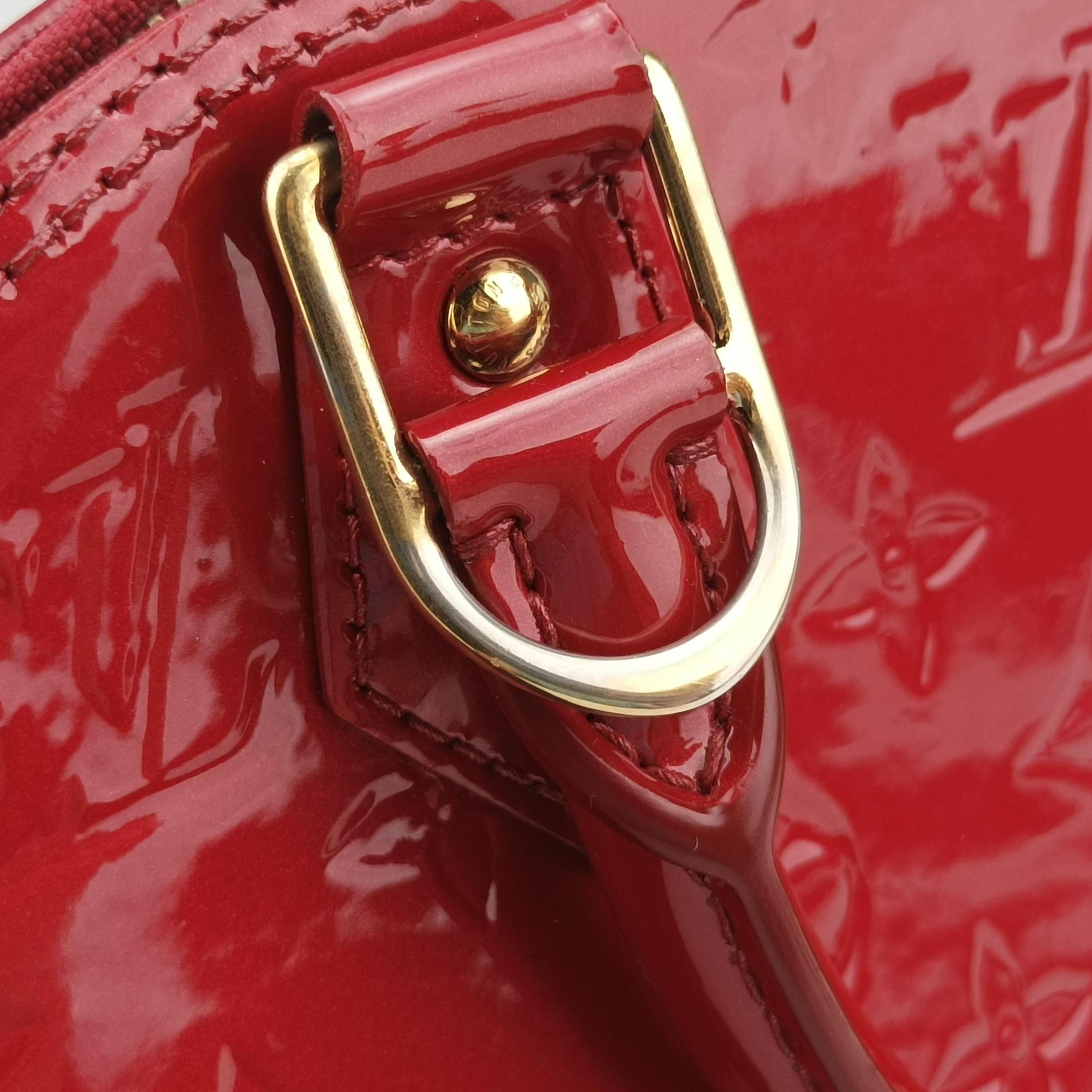 Pre-owned Louis Vuitton Alma BB pomme d'amour Vernis M91606 shoulderbag | stylenewstar