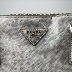 Pre-owned Prada Galleria Silver SAFFIANO Leather BN1874 shoulderbag | stylenewstar