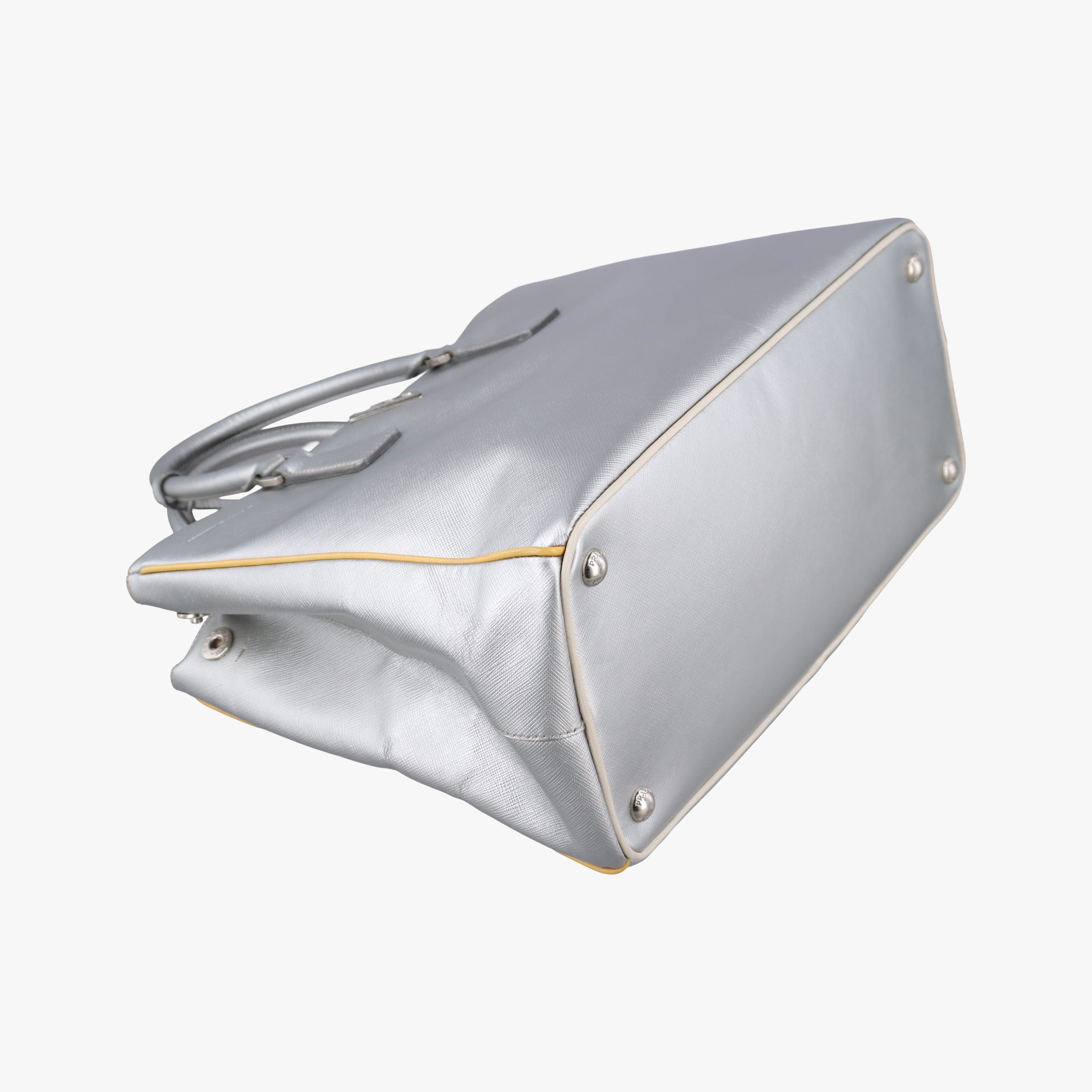 Pre-owned Prada Galleria Silver SAFFIANO Leather BN1874 shoulderbag | stylenewstar