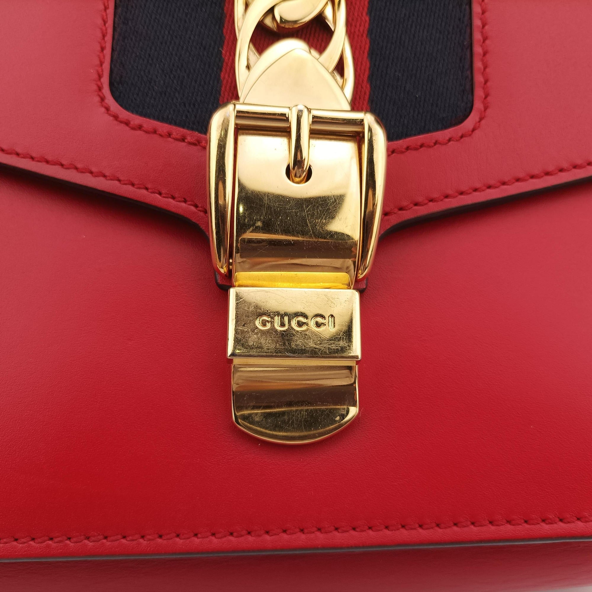 Pre-owned Gucci Sylvie Red×navy Leather 421882 shoulderbag | stylenewstar