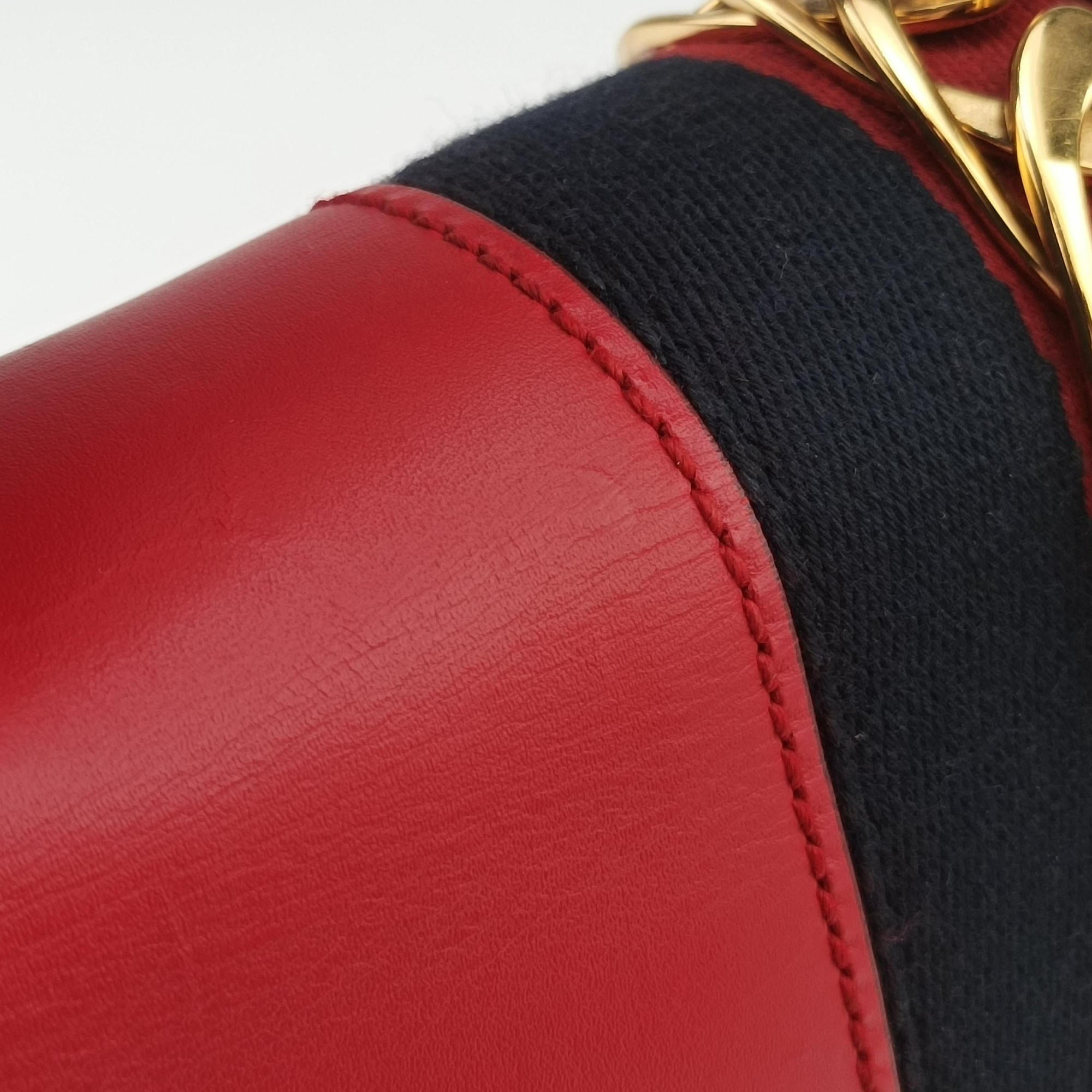 Pre-owned Gucci Sylvie Red×navy Leather 421882 shoulderbag | stylenewstar