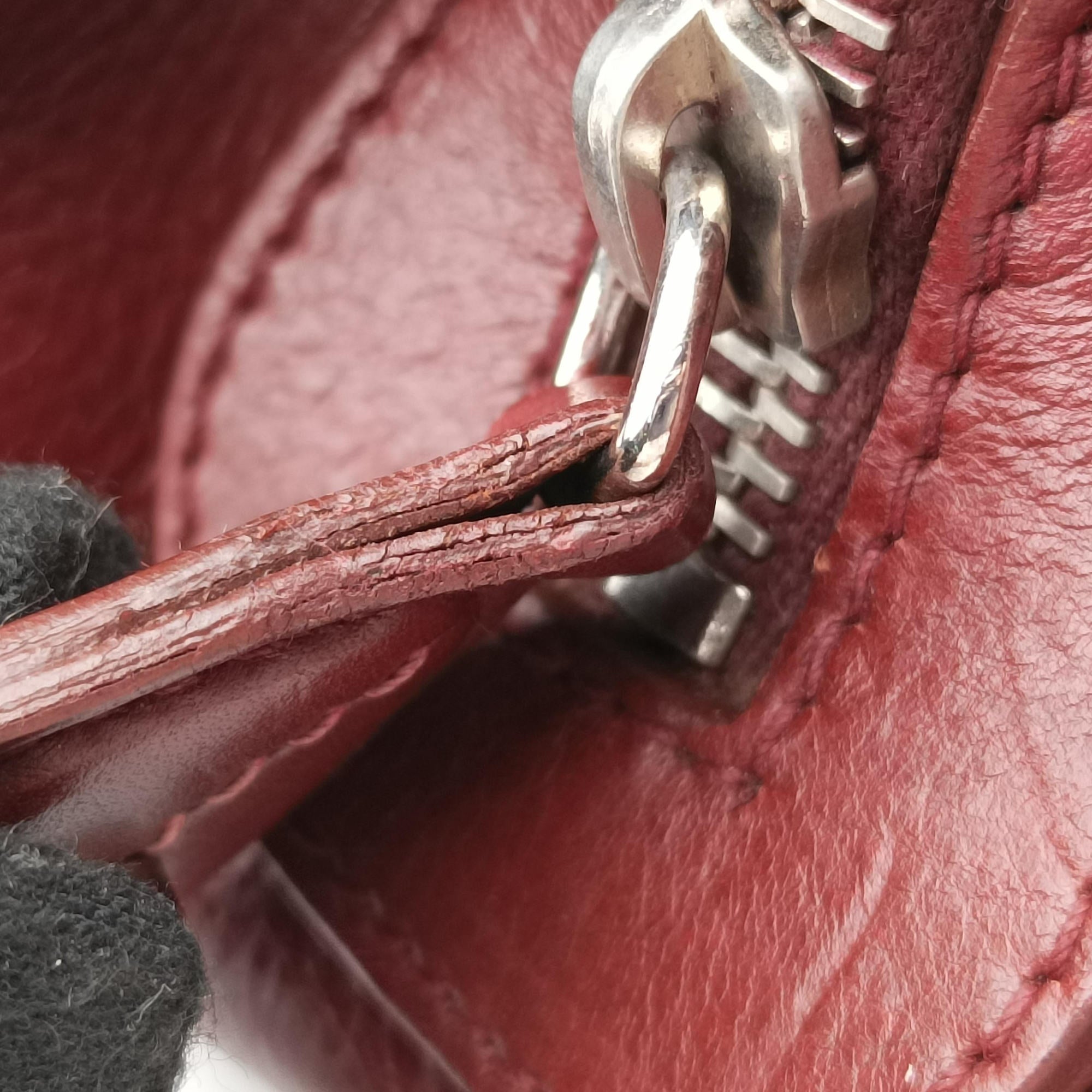 Pre-owned Christian Dior Romantic Flowers Burgundy Leather  shoulderbag | stylenewstar