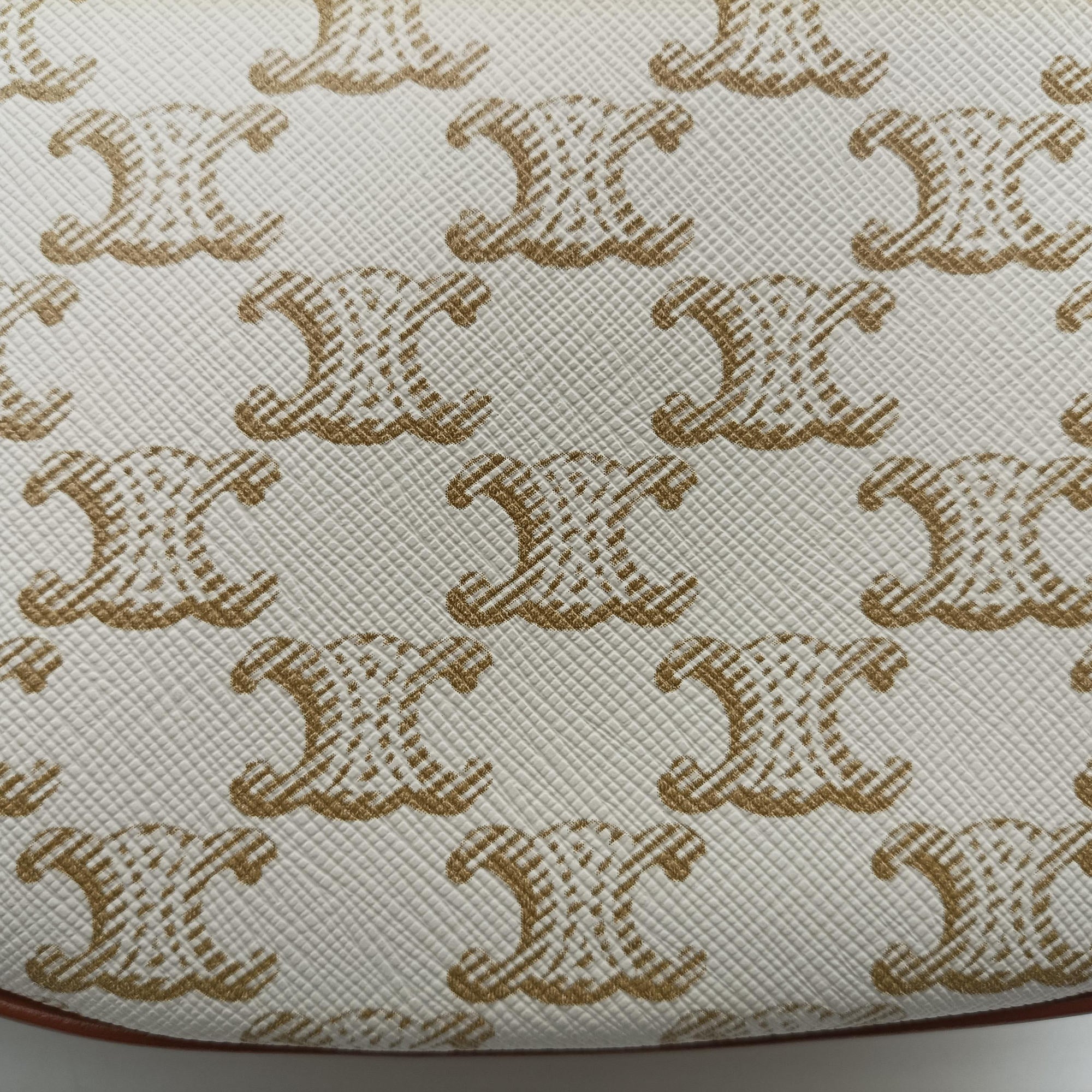 Pre-owned Celine Triomphe AVA White PVC coated canvas  shoulderbag | stylenewstar