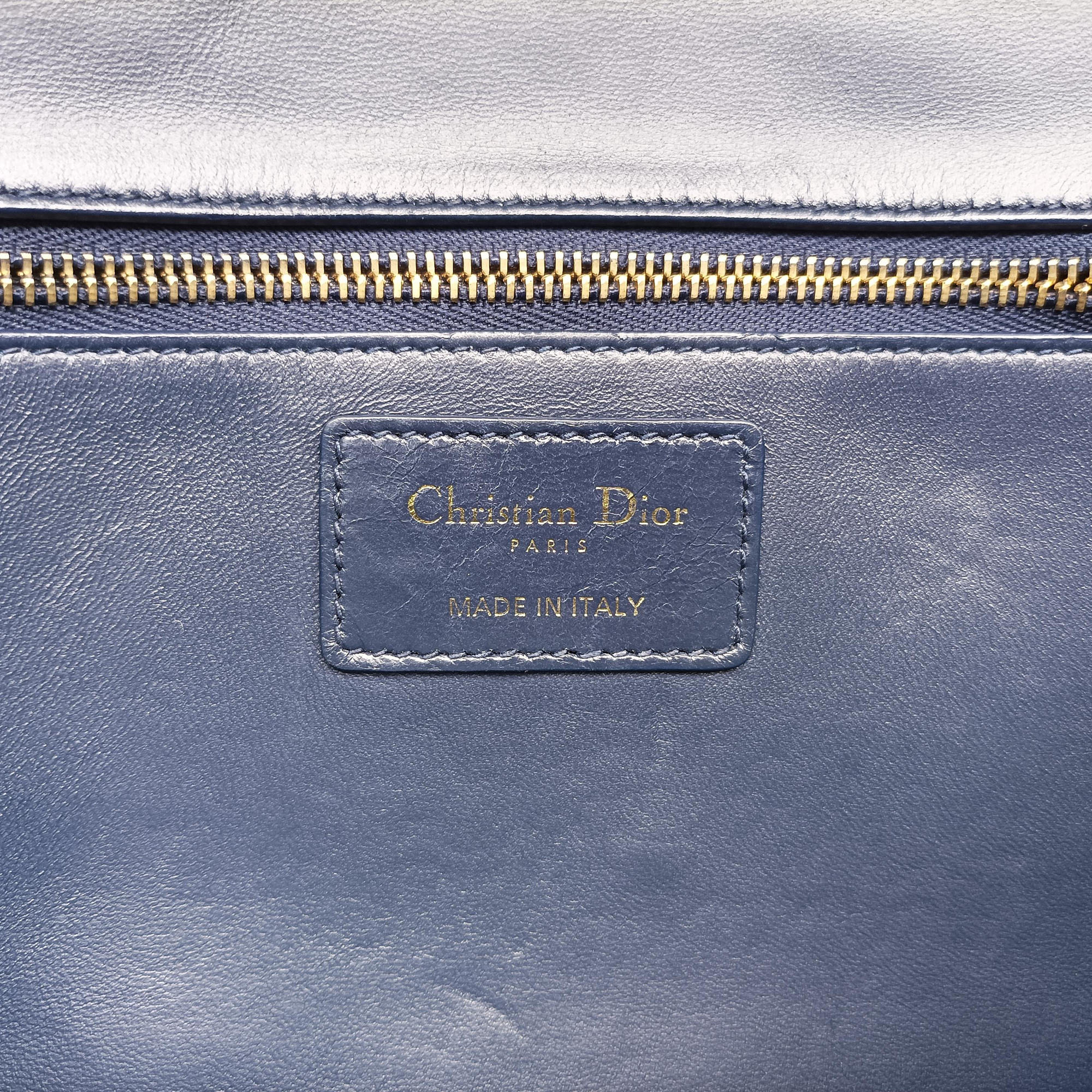 Pre-owned Christian Dior 30 Montaigne Navy leather  shoulderbag | stylenewstar
