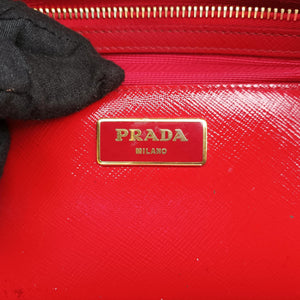 Pre-owned Prada Triangle logo Red×Yellow Patent  shoulderbag | stylenewstar
