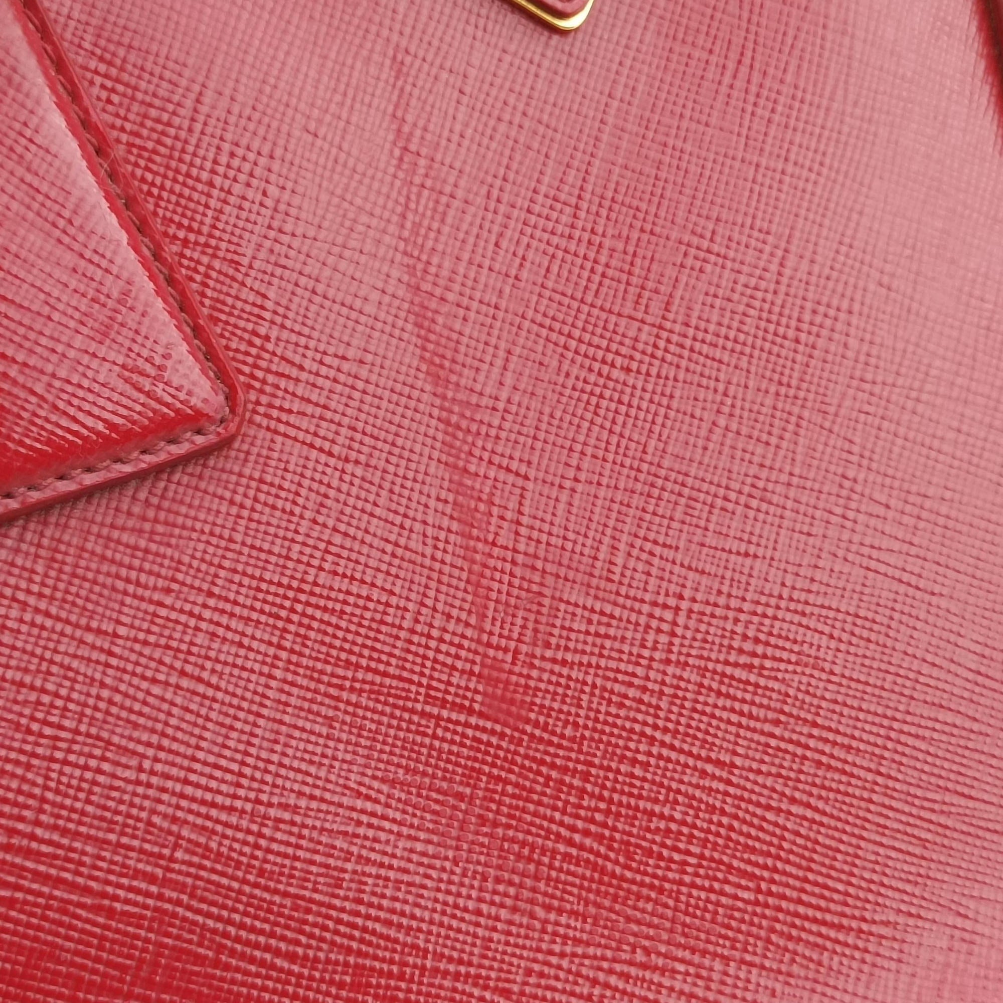 Pre-owned Prada Triangle logo Red×Yellow Patent  shoulderbag | stylenewstar