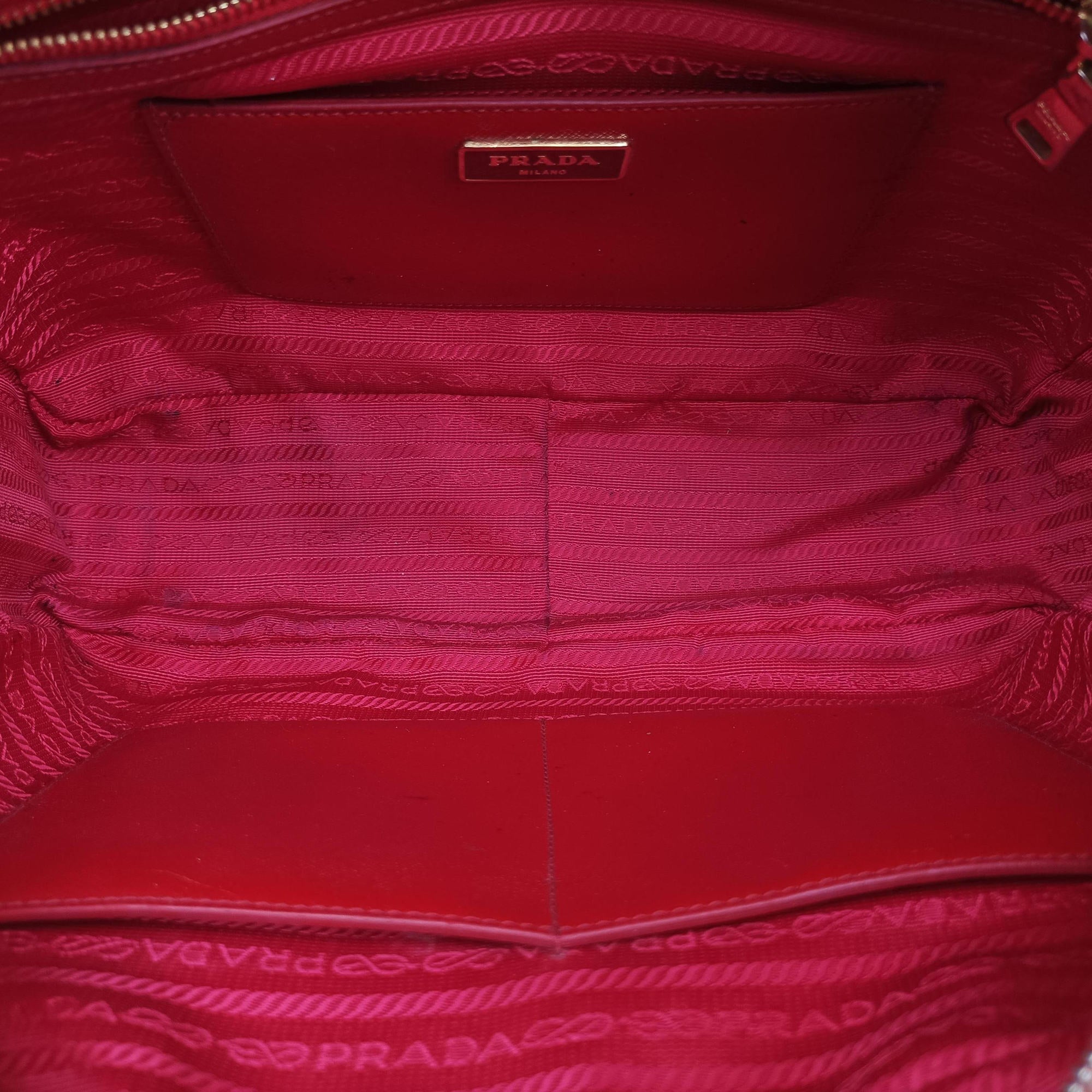 Pre-owned Prada Triangle logo Red×Yellow Patent  shoulderbag | stylenewstar
