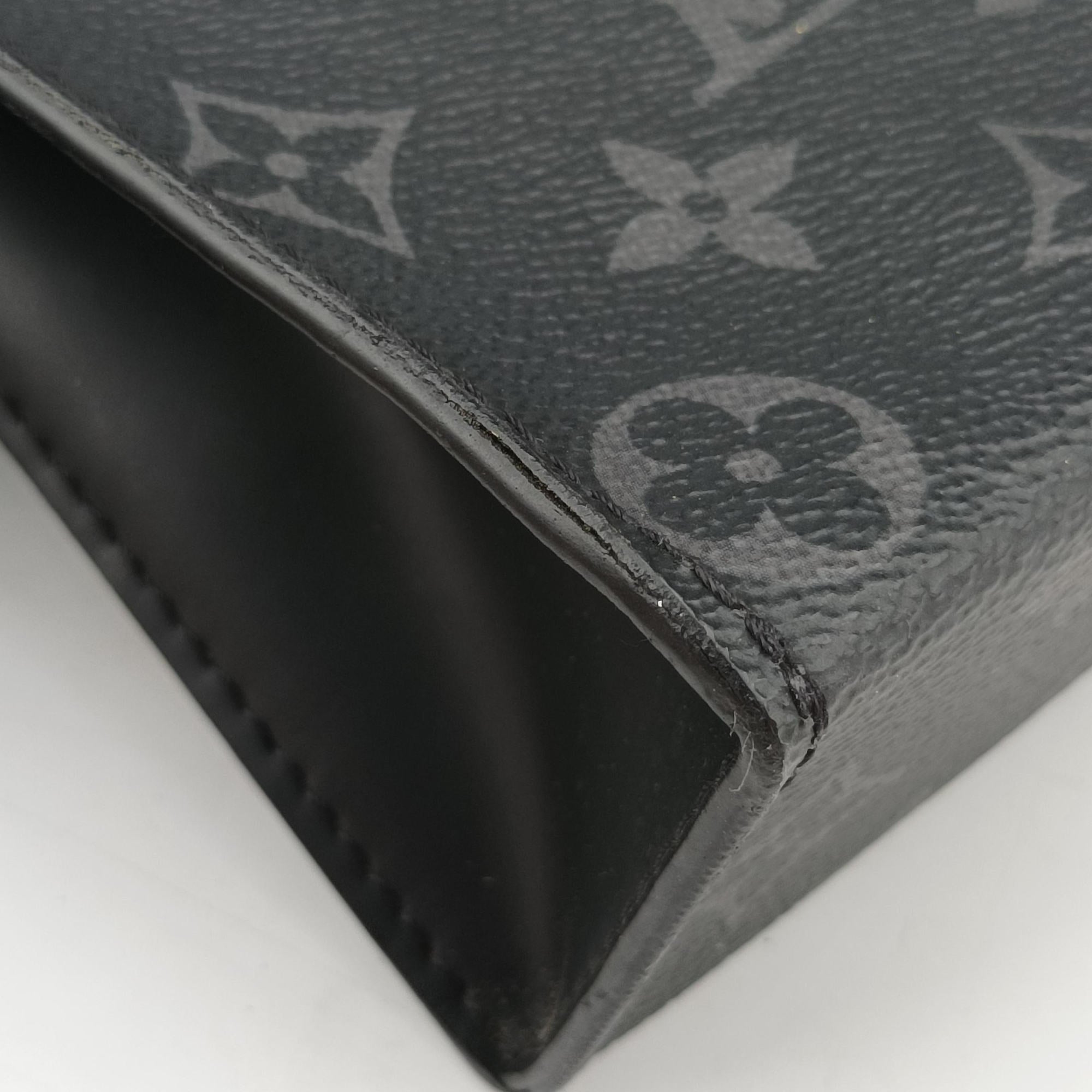 Pre-owned Louis Vuitton Pochette Voyage MM Pacific Blue Monogram Eclipse PVC Coated Canvas M61692 clutchbag | stylenewstar