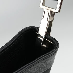 Pre-owned Gucci GG Canvas Black canvas 143745 shoulderbag | stylenewstar