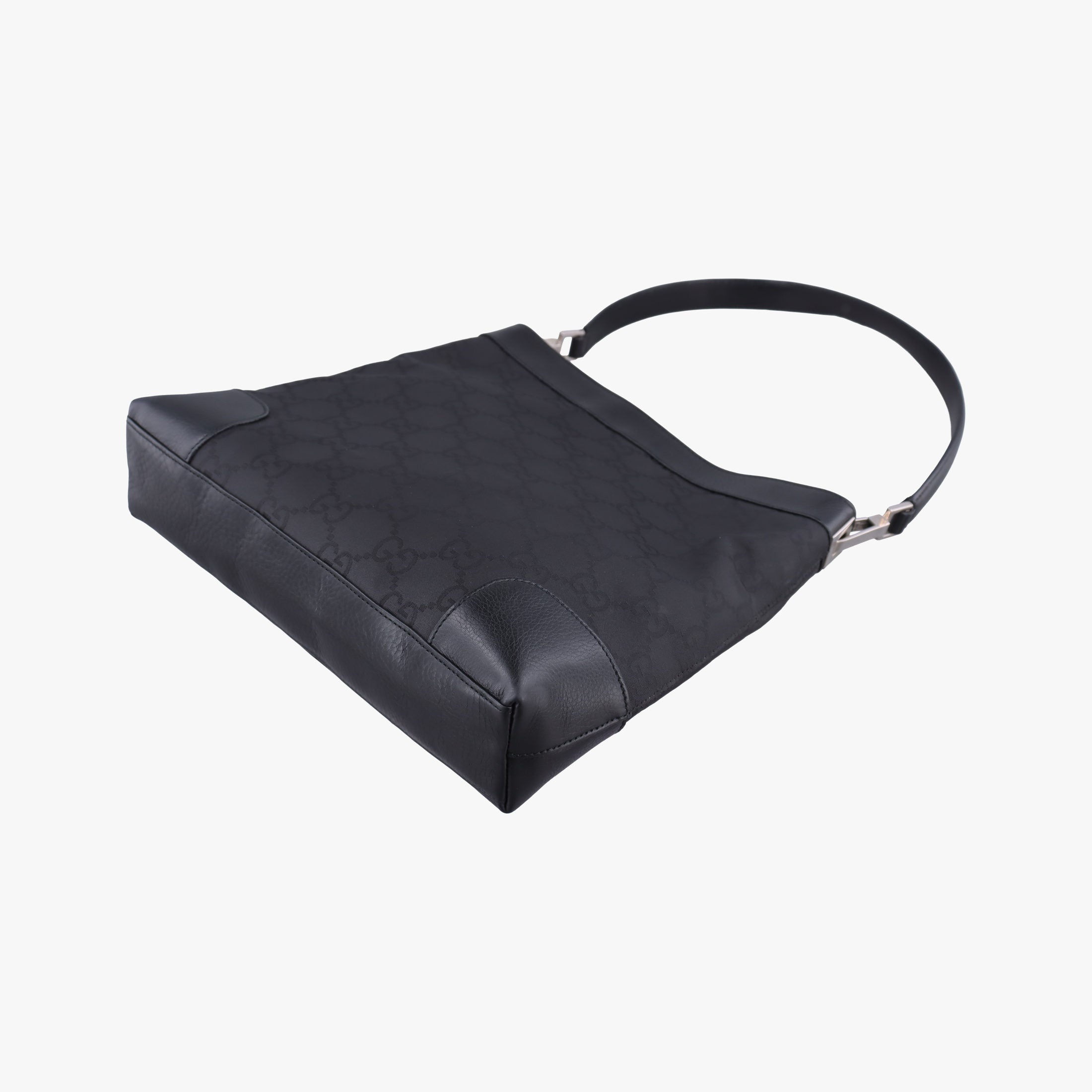 Pre-owned Gucci GG Canvas Black canvas 143745 shoulderbag | stylenewstar