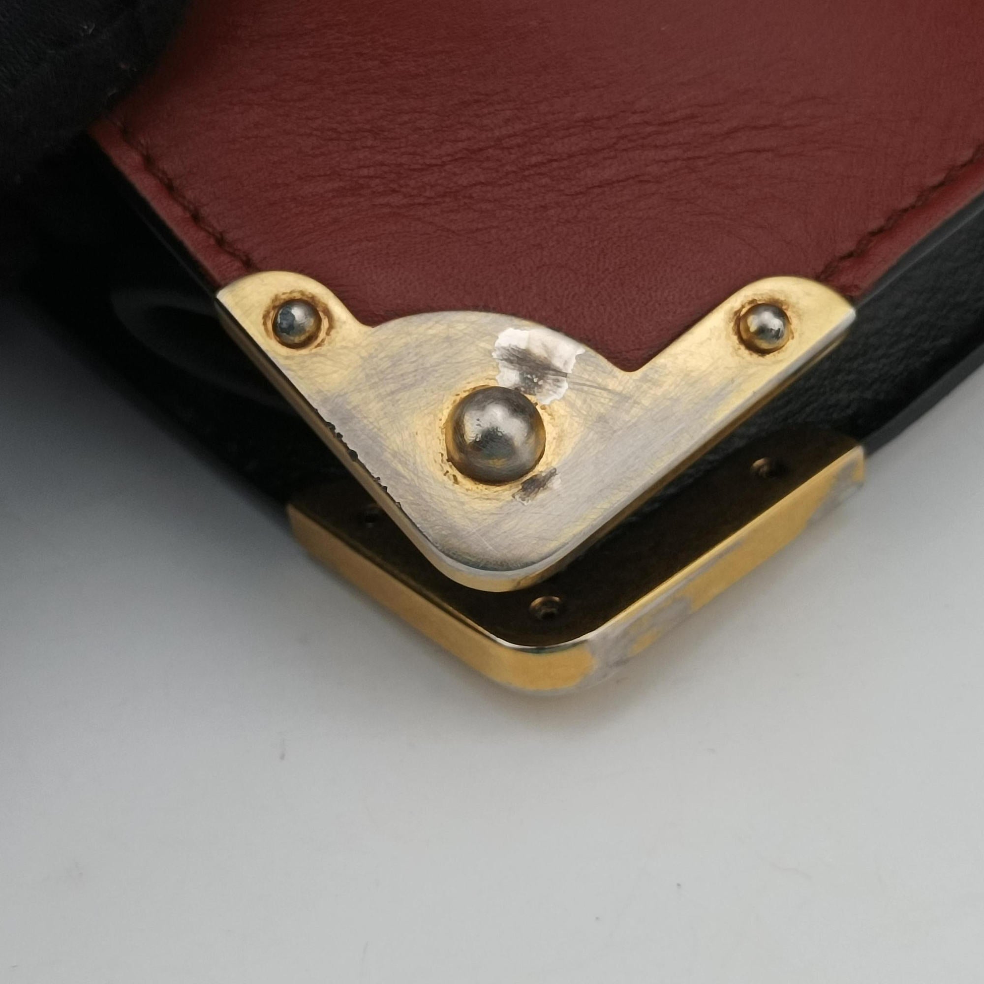 Secondhand Prada Animalier Cahier Lions Head Black×Red Leather 1BD089 shoulderbag | stylenewstar