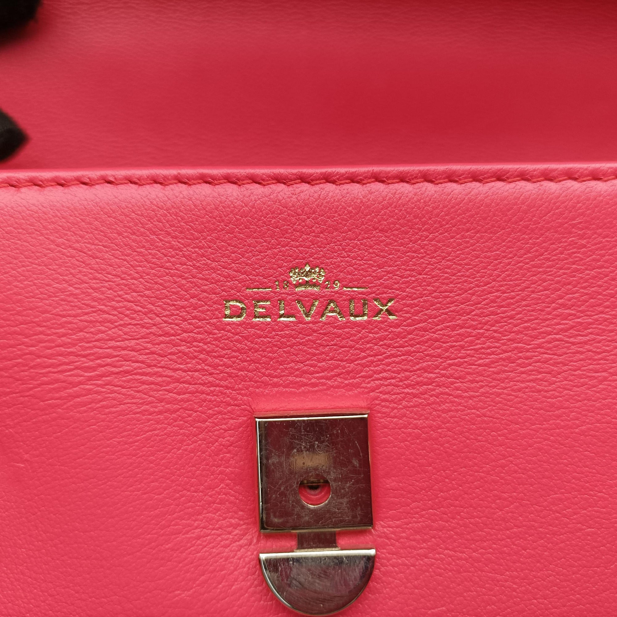 Vintage Delvaux Tempete Pink leather  shoulderbag | stylenewstar