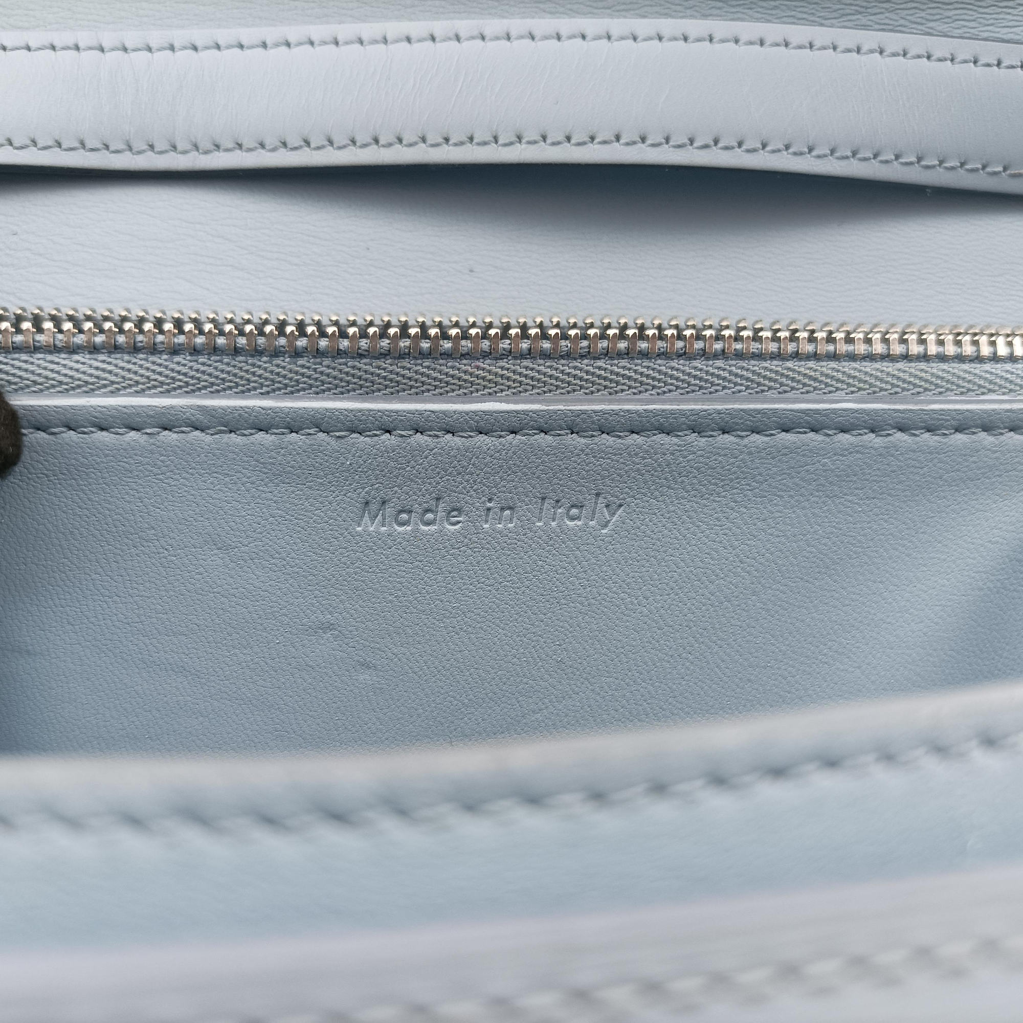 Pre-owned Celine Classic Box Blue Leather  shoulderbag | stylenewstar