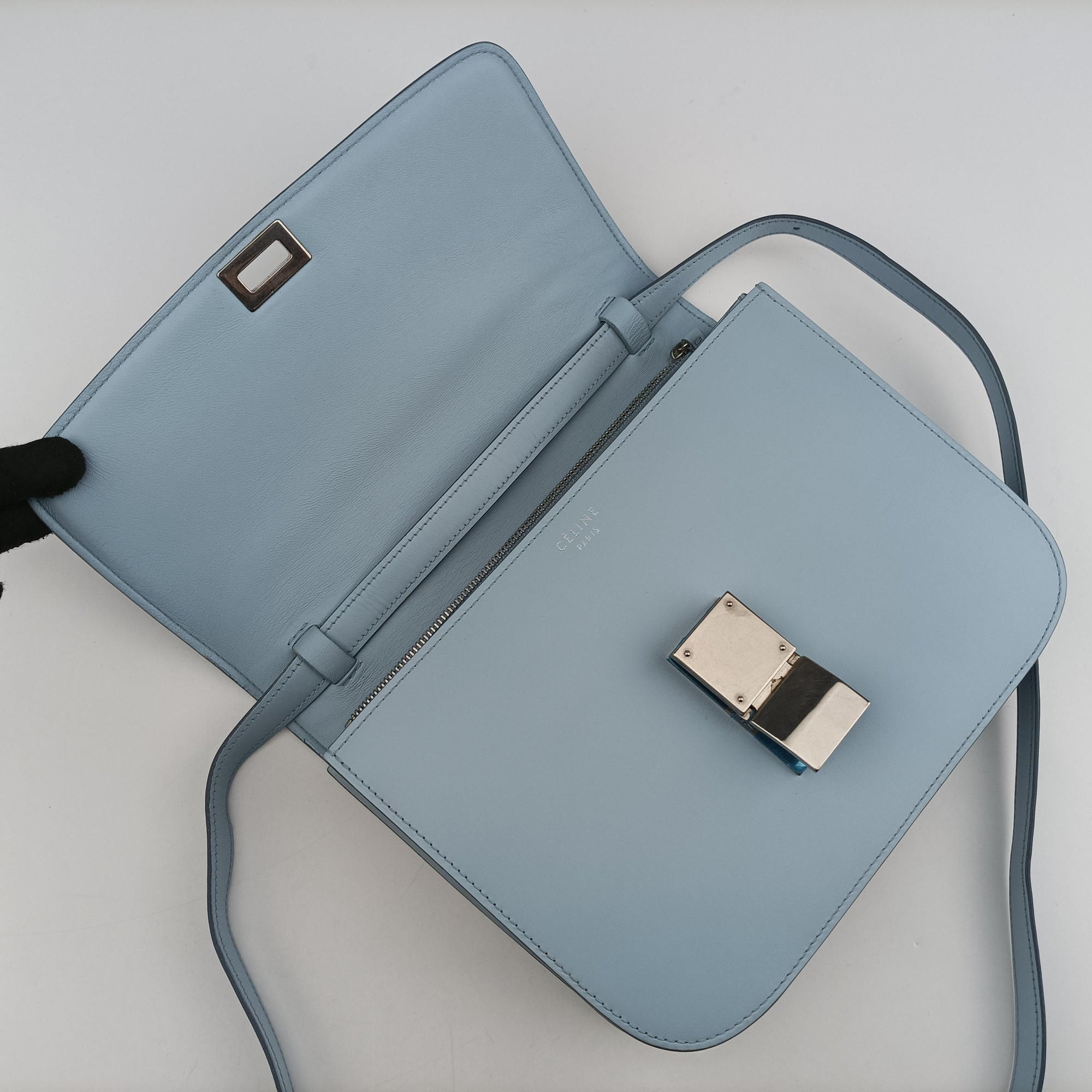 Pre-owned Celine Classic Box Blue Leather  shoulderbag | stylenewstar