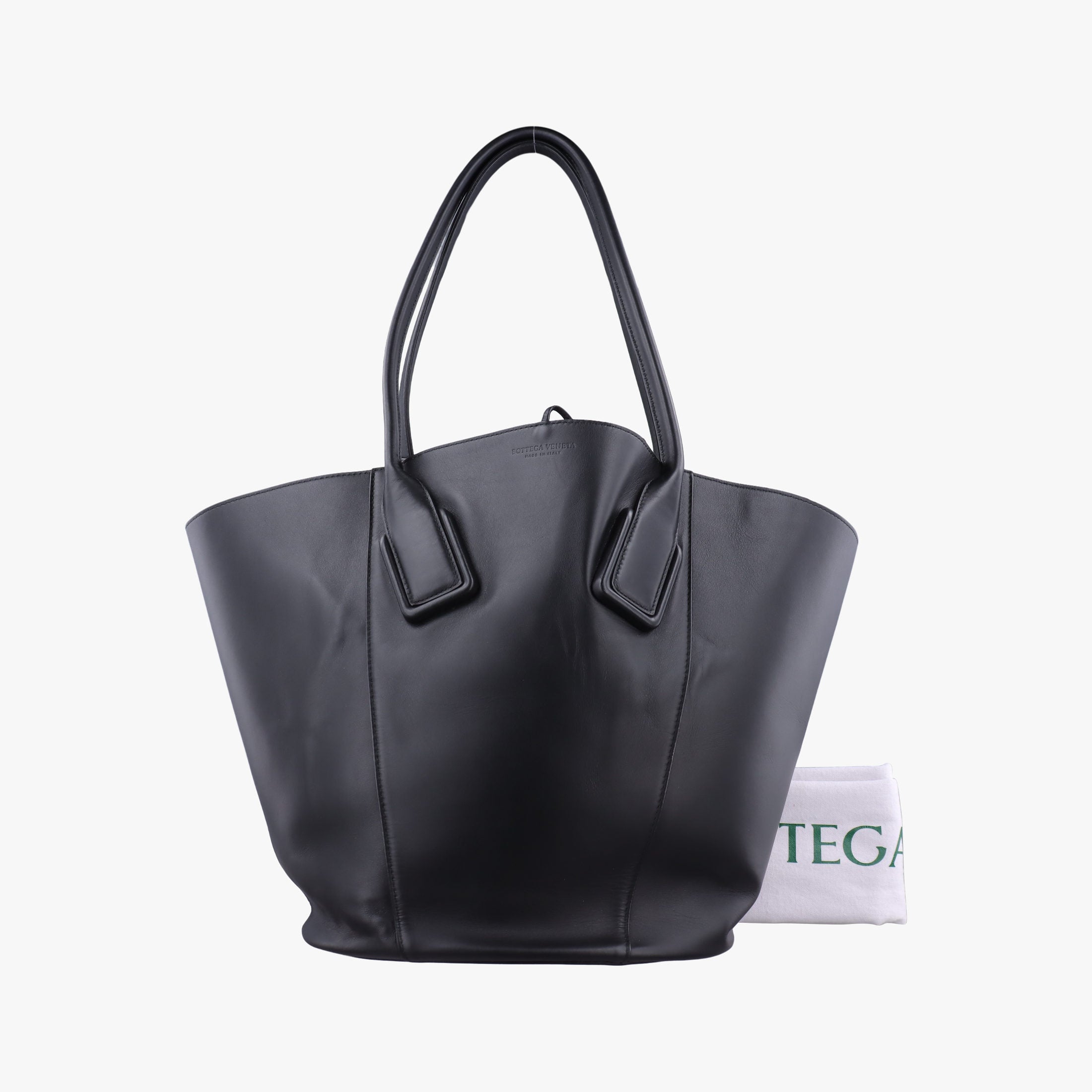 Pre-owned Bottega Veneta basket Black Leather  shoulderbag | stylenewstar