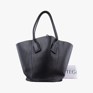 Pre-owned Bottega Veneta basket Black Leather  shoulderbag | stylenewstar