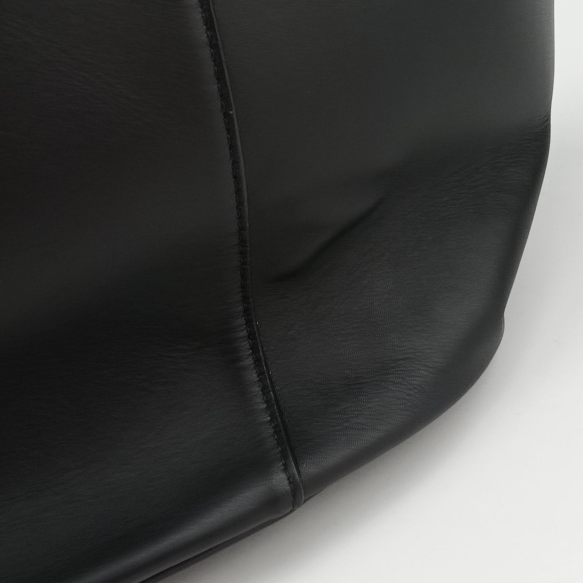 Pre-owned Bottega Veneta basket Black Leather  shoulderbag | stylenewstar