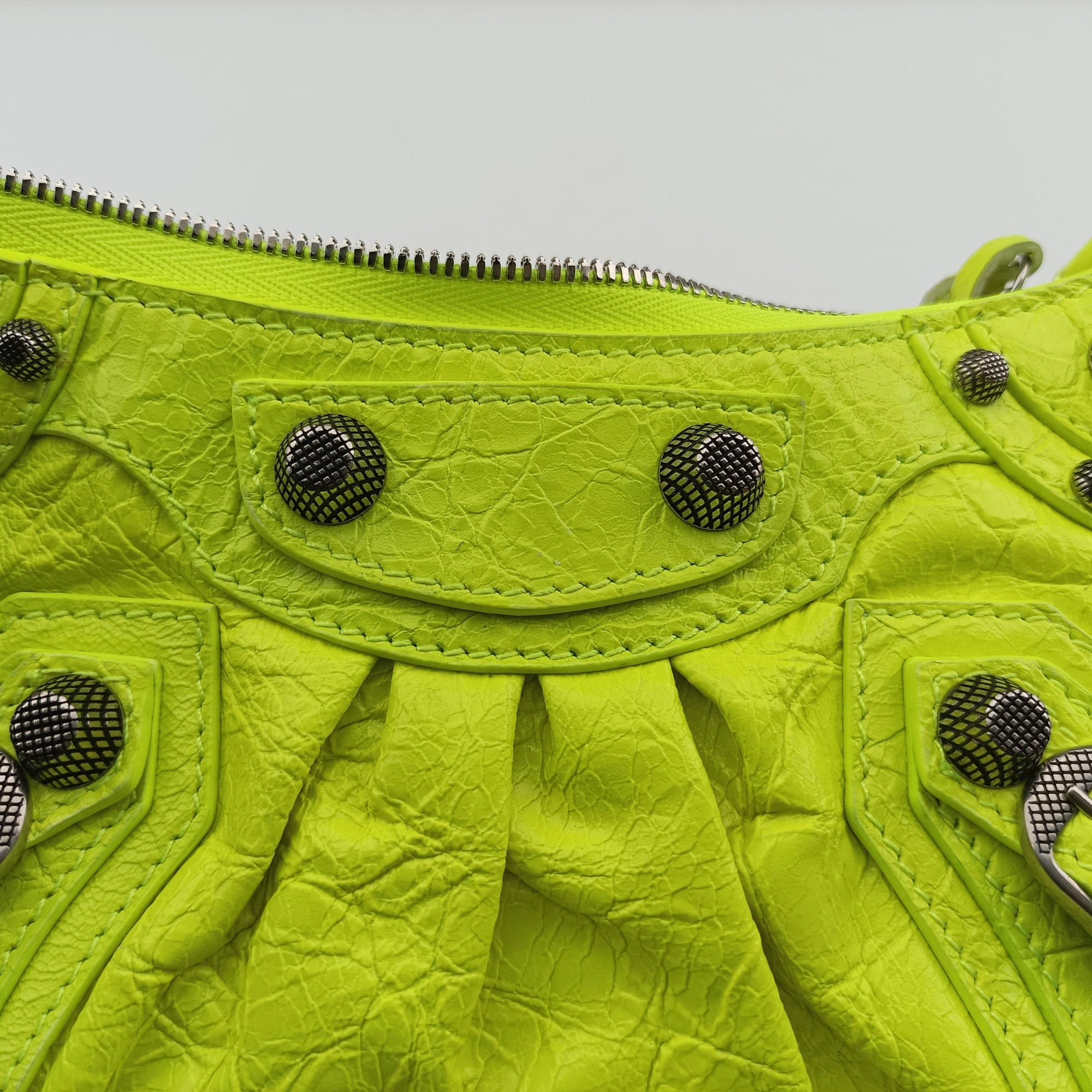 Secondhand Balenciaga Le Cagole Green lambskin  shoulderbag | stylenewstar