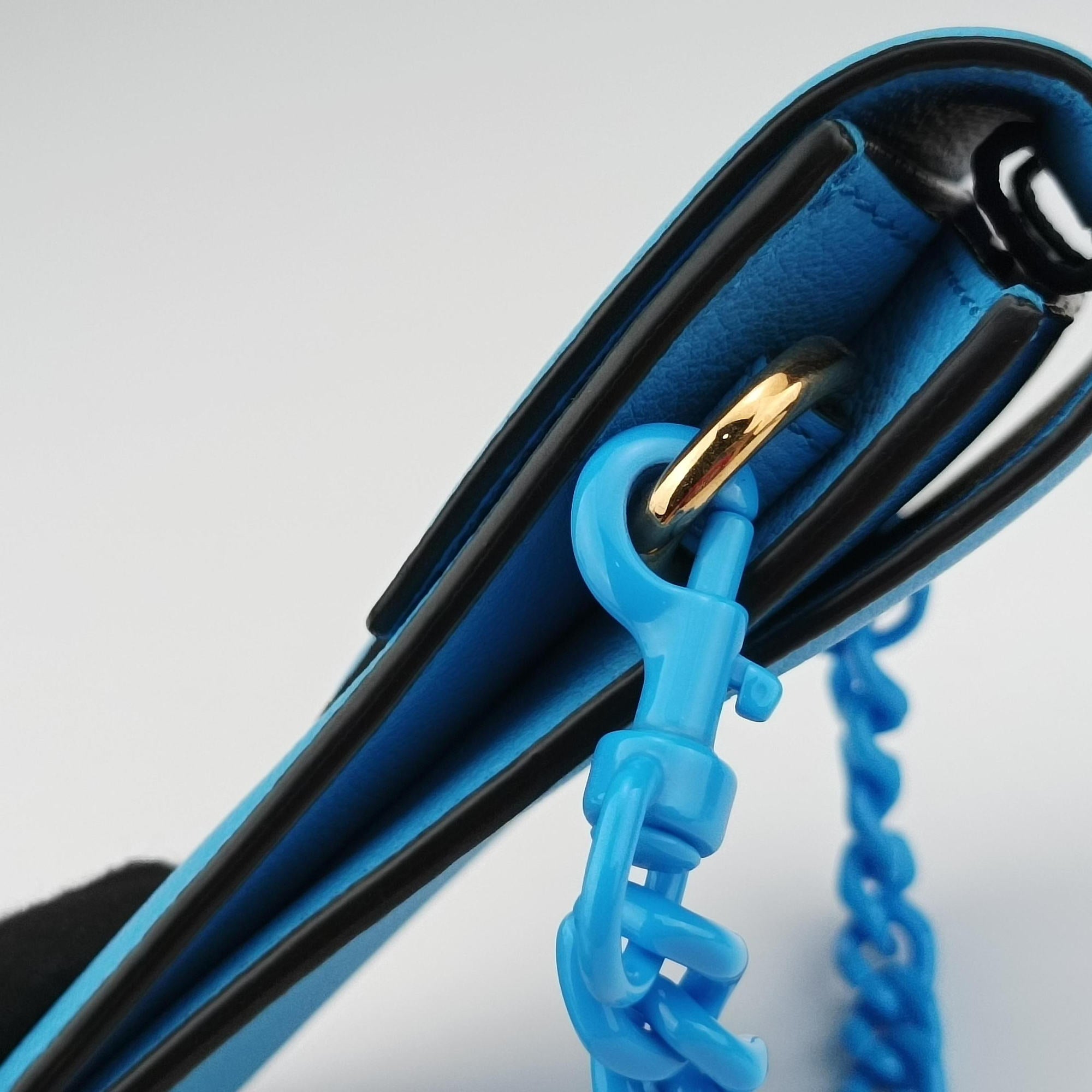 Pre-owned VERSACE Medusa phone bag Blue Leather  shoulderbag | stylenewstar