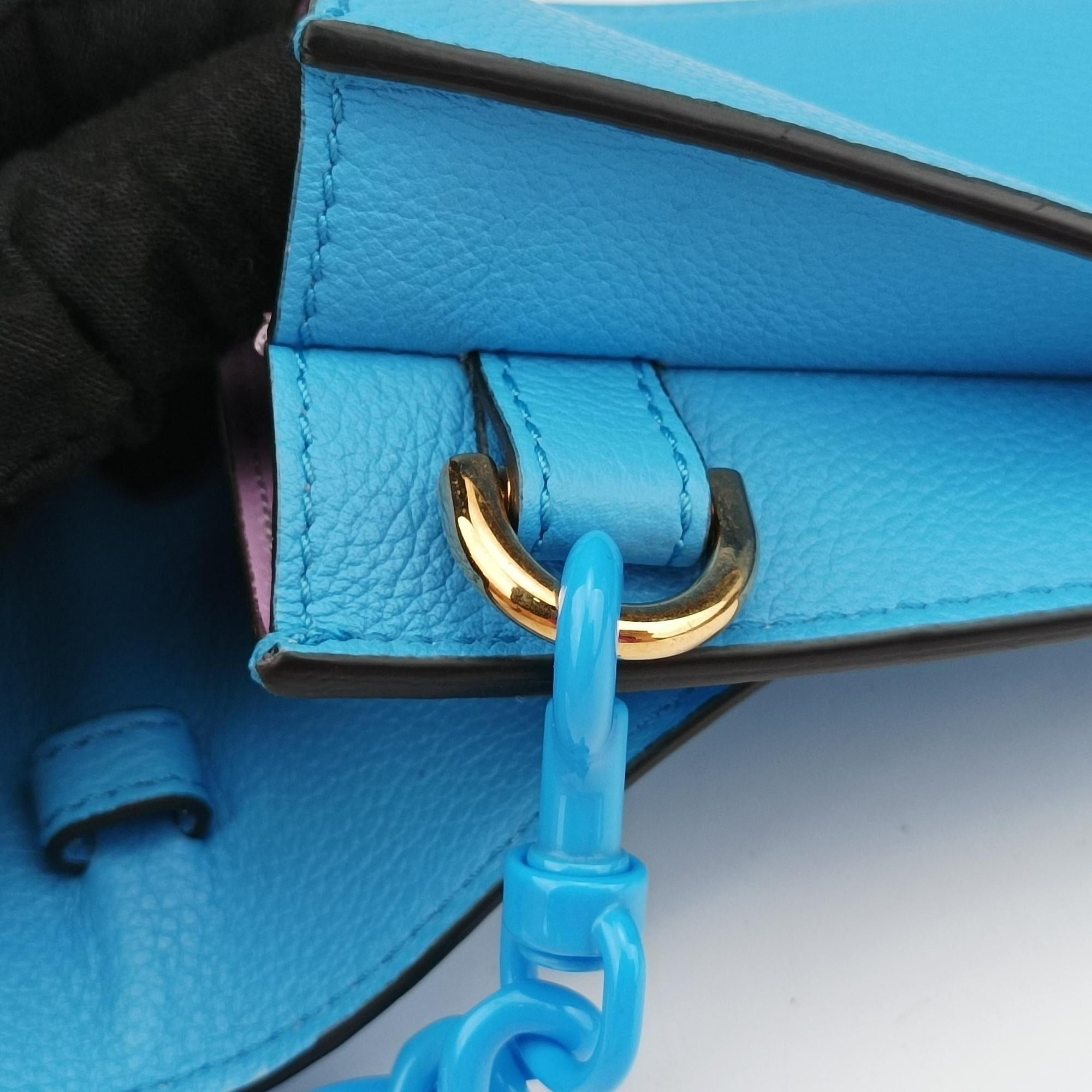 Pre-owned VERSACE Medusa phone bag Blue Leather  shoulderbag | stylenewstar