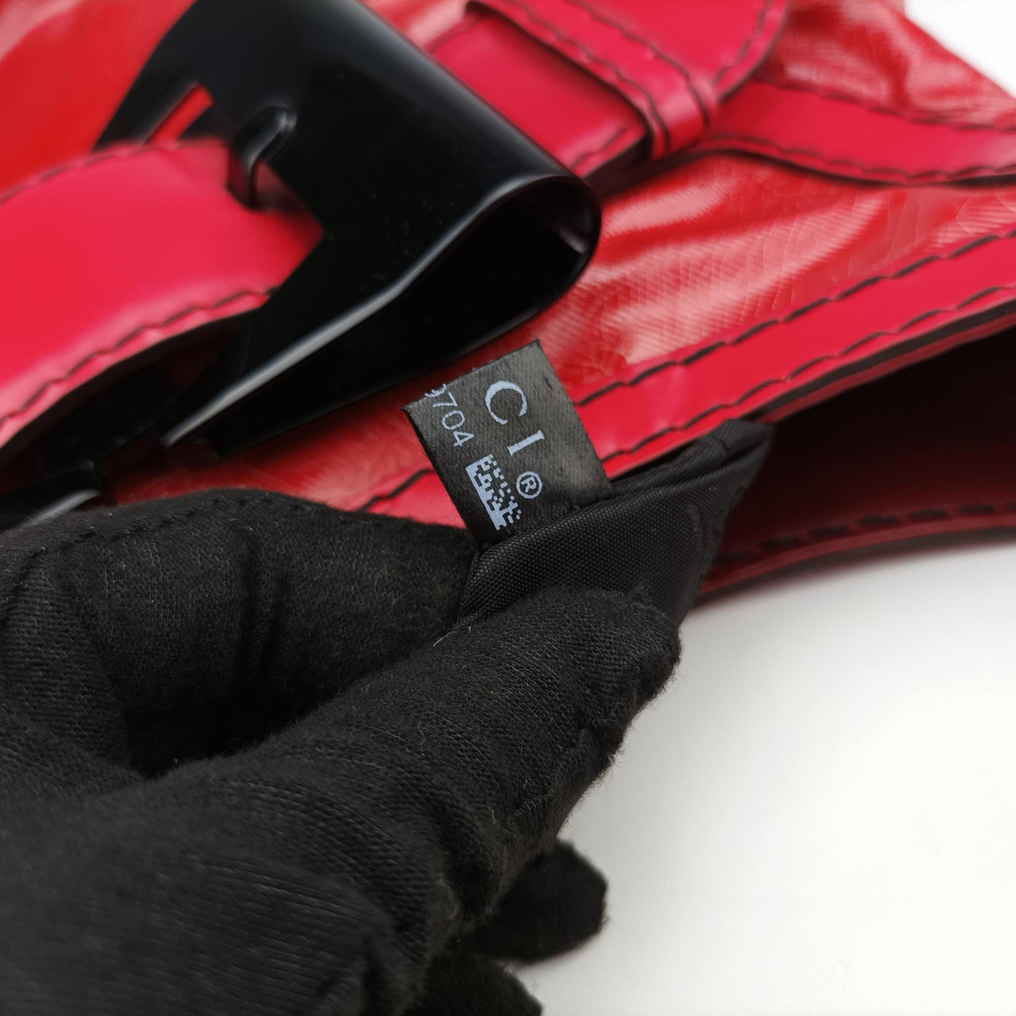 Pre-owned Gucci Queen Red Leather × Coated Canvas 189885 shoulderbag | stylenewstar