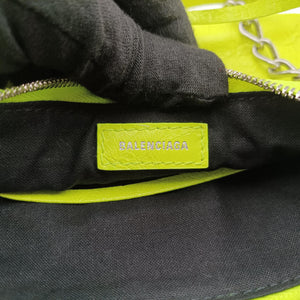 Pre-owned Balenciaga Le Cagole Green lambskin  shoulderbag | stylenewstar