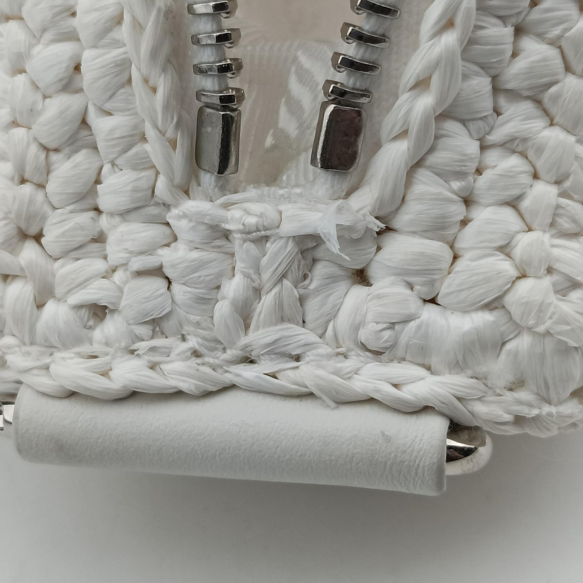 Pre-owned Prada Triangle Logo White Straw  shoulderbag | stylenewstar