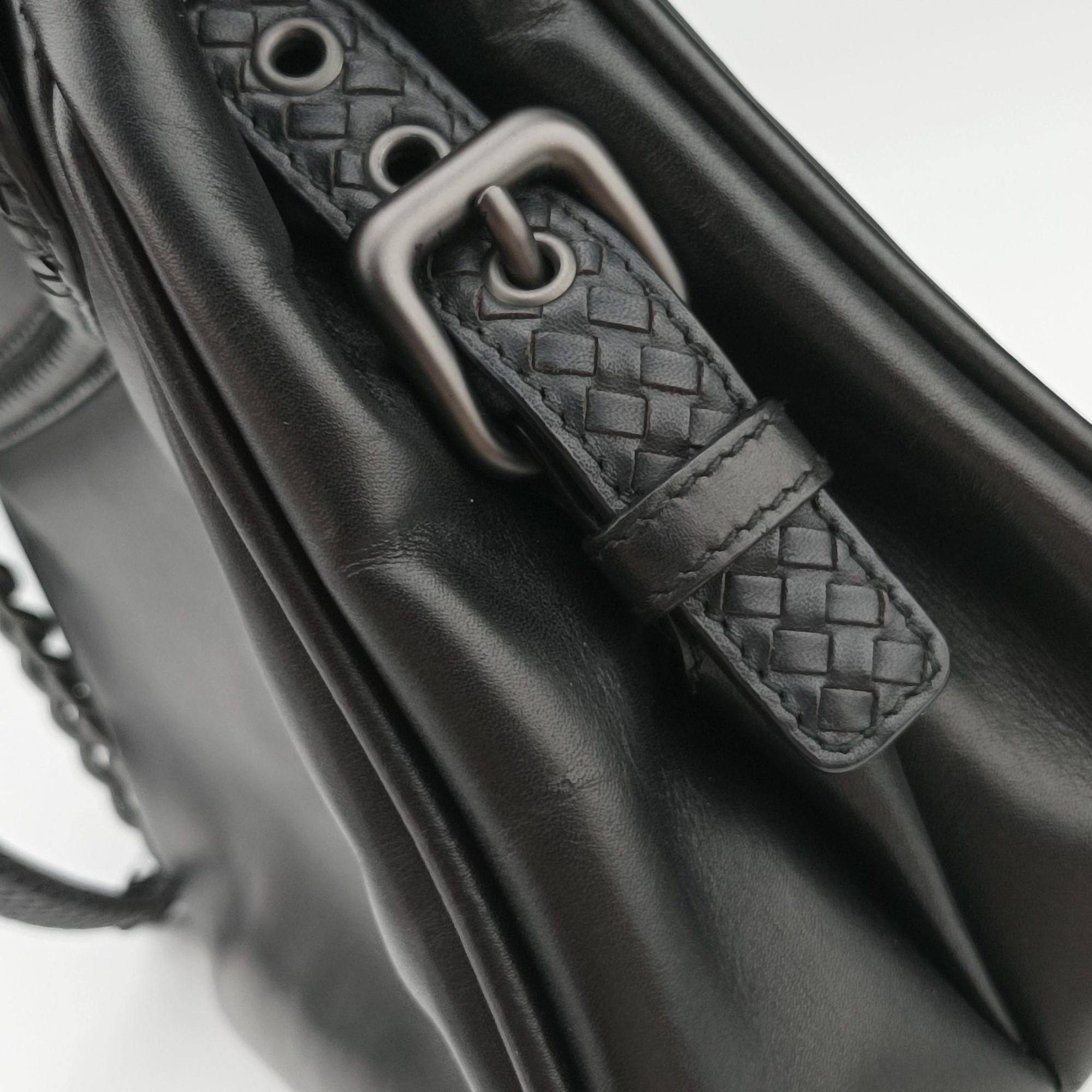 Pre-owned Bottega Veneta Intrecciato Black lambskin  shoulderbag | stylenewstar