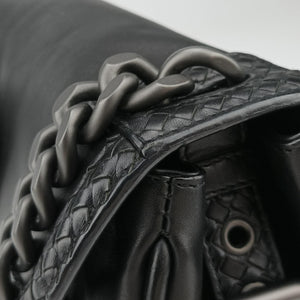 Pre-owned Bottega Veneta Intrecciato Black lambskin  shoulderbag | stylenewstar
