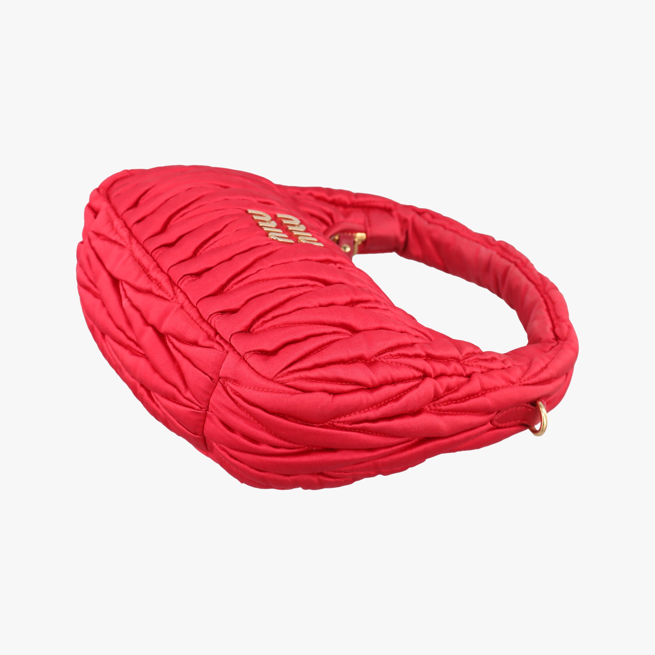 Pre-owned Miu Miu Wander Matelasse hobo Red Satin 5BC125 shoulderbag | stylenewstar