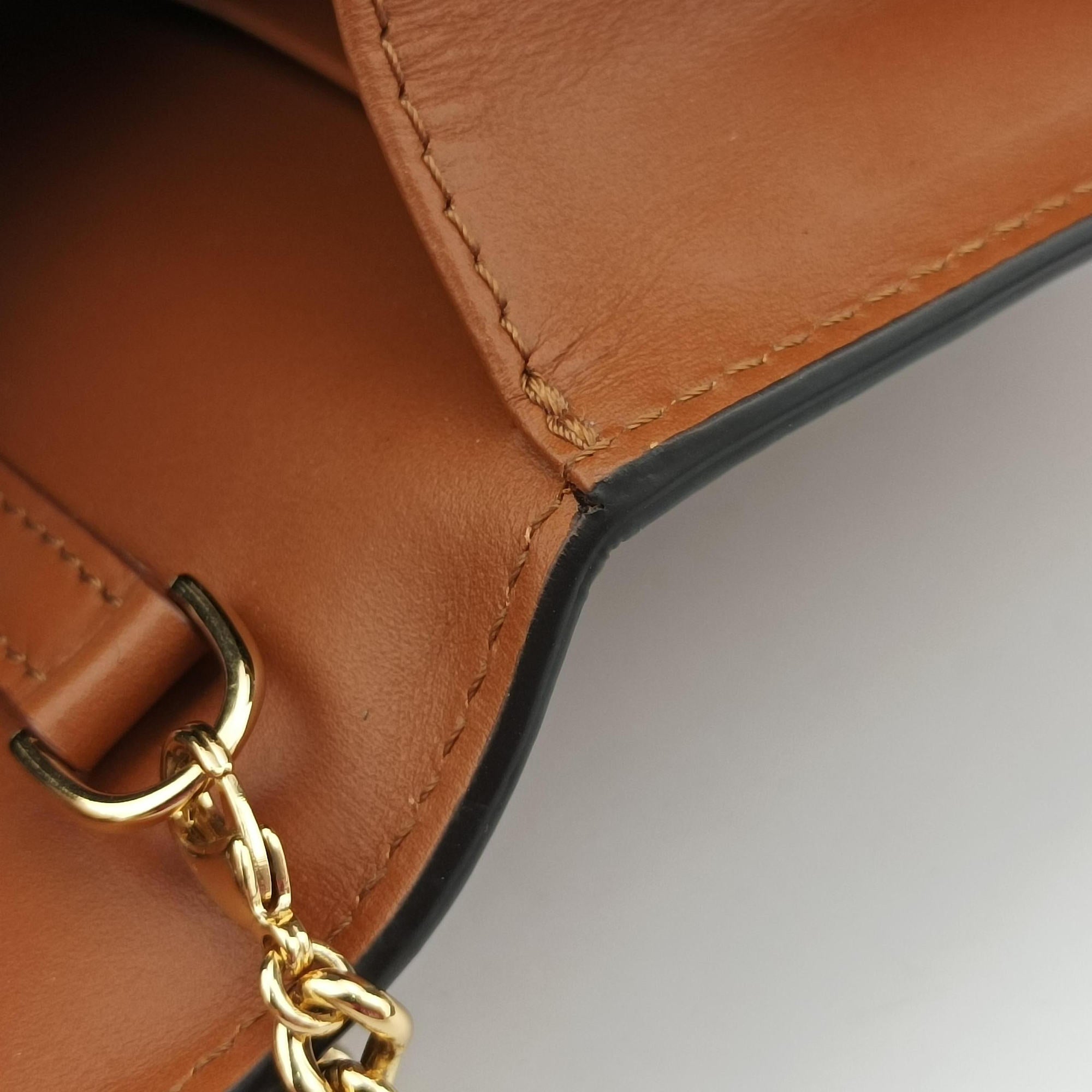 Pre-owned Fendi Roma Logo woc Brown Leather 8BS006 shoulderbag | stylenewstar