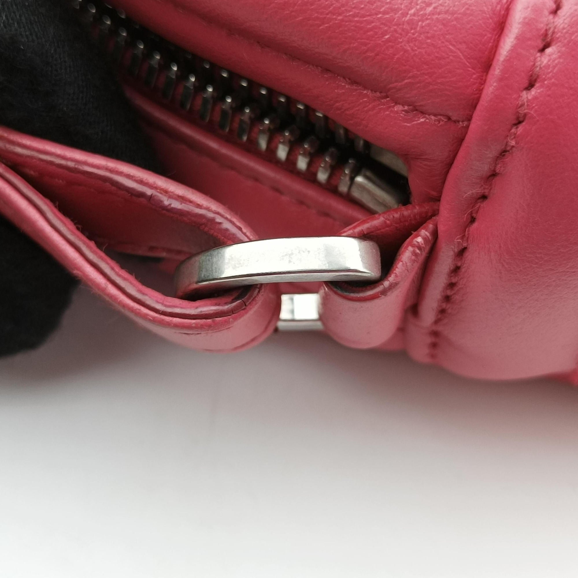 Pre-owned Prada Diagramme Pink leather 1BH084 shoulderbag | stylenewstar
