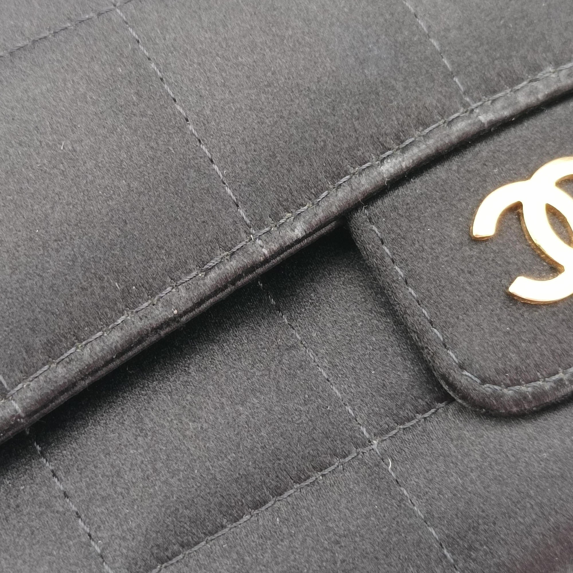 Secondhand Chanel Flap bag Black Satin fabric A16780 shoulderbag | stylenewstar