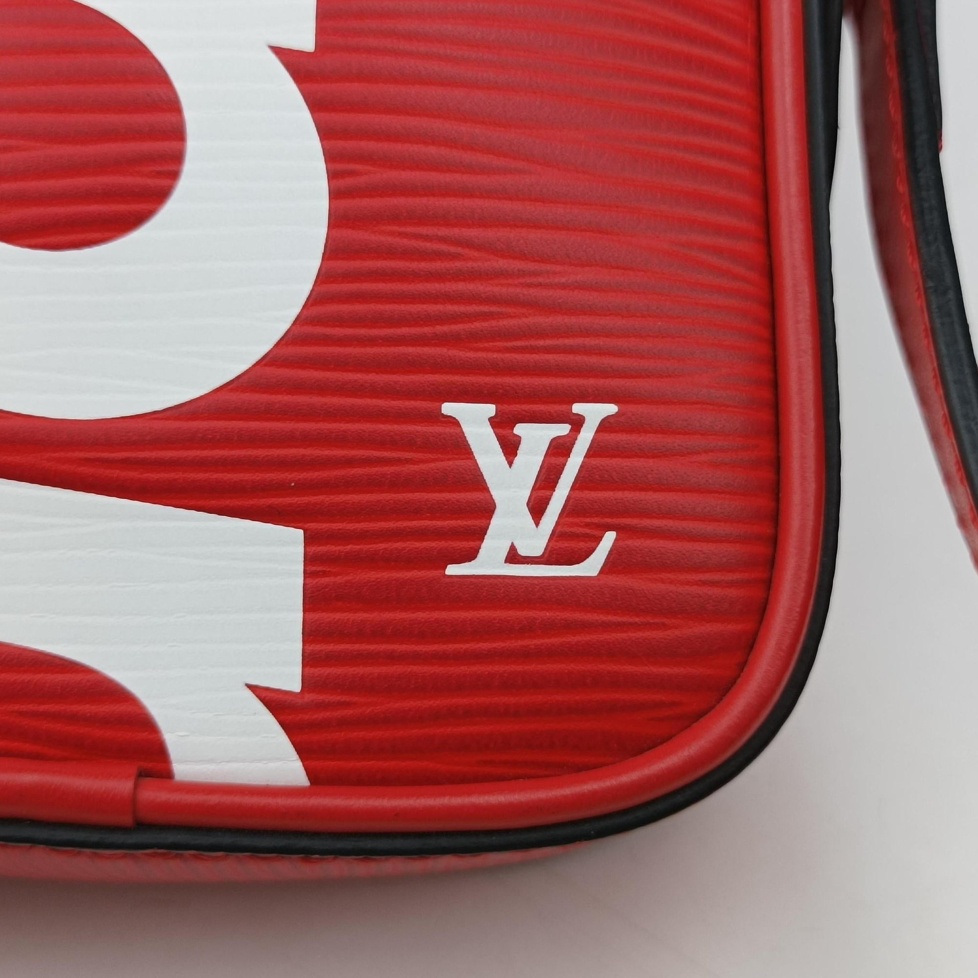 Pre-owned Louis Vuitton Danube PPM Supreme Collaboration ROUGE×white Epi M53434 shoulderbag | stylenewstar