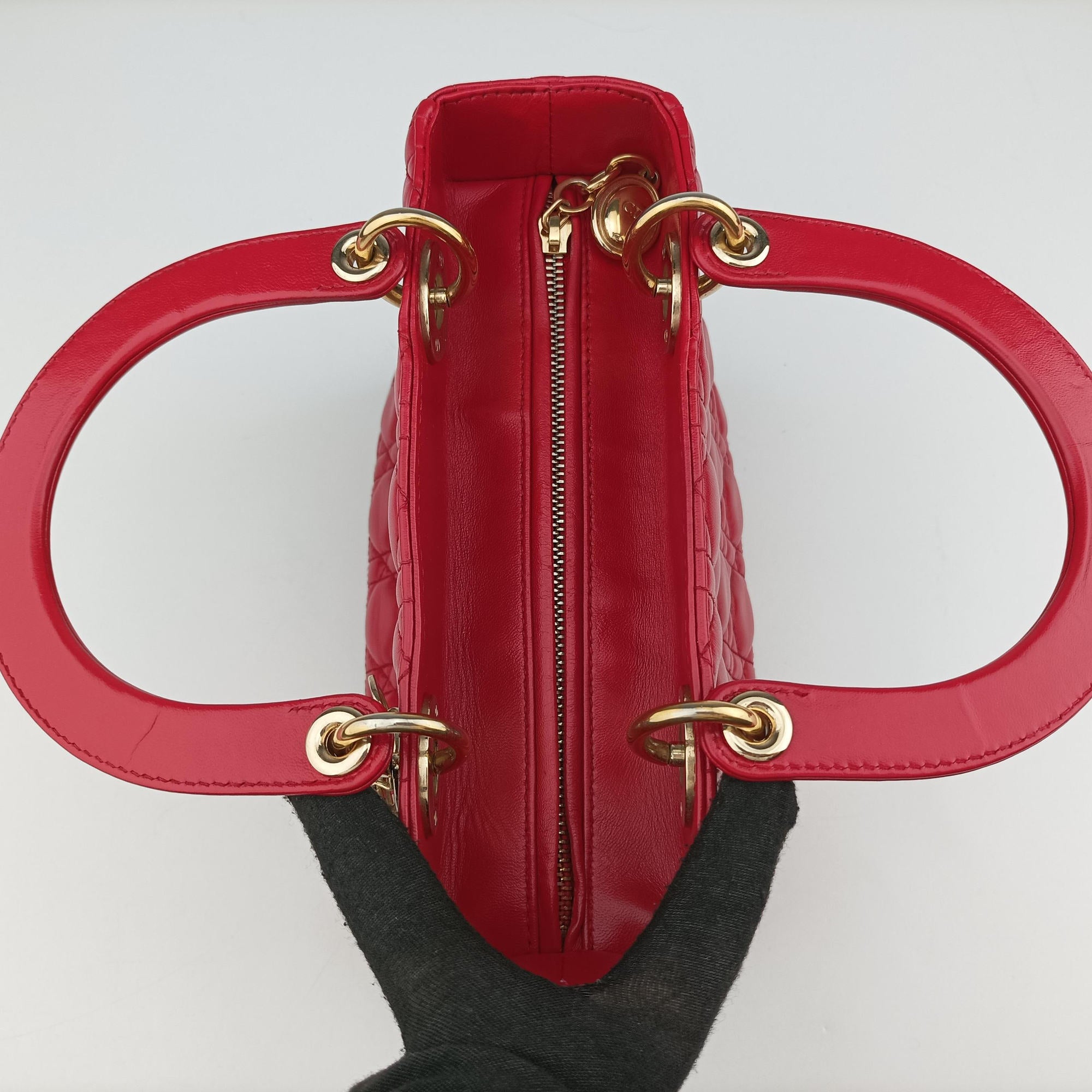 Pre-owned Christian Dior Lady Dior Red lambskin  shoulderbag | stylenewstar