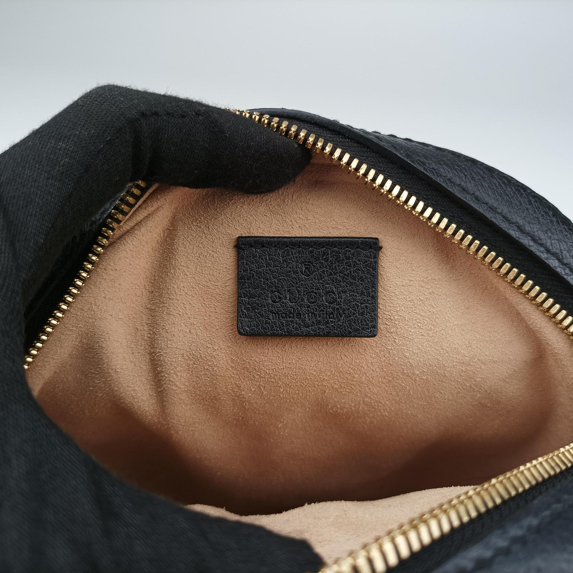 Secondhand Gucci Ophidia Black Leather 550618 shoulderbag | stylenewstar