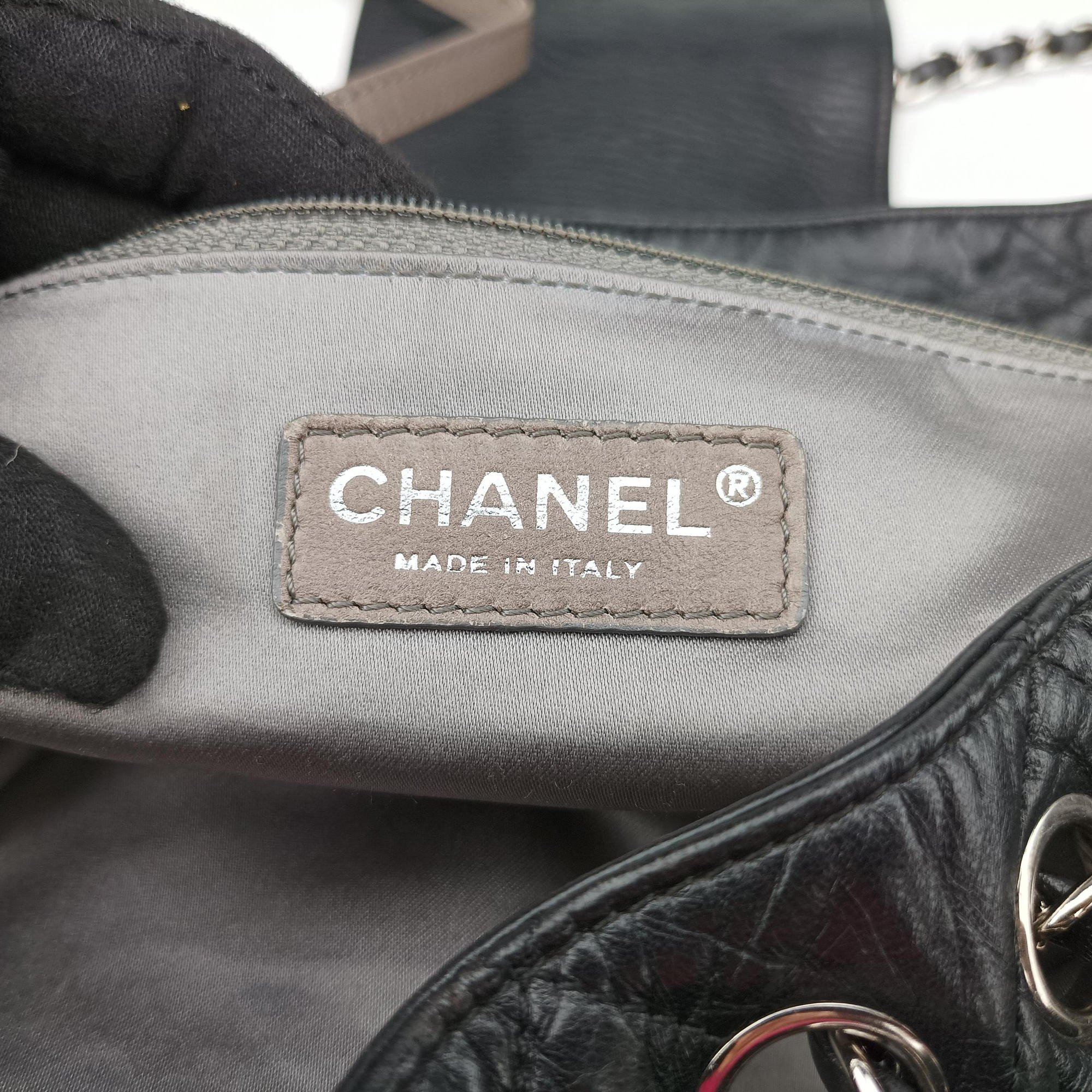 Pre-owned Chanel East West 2.55 Black Leather 37697 shoulderbag | stylenewstar