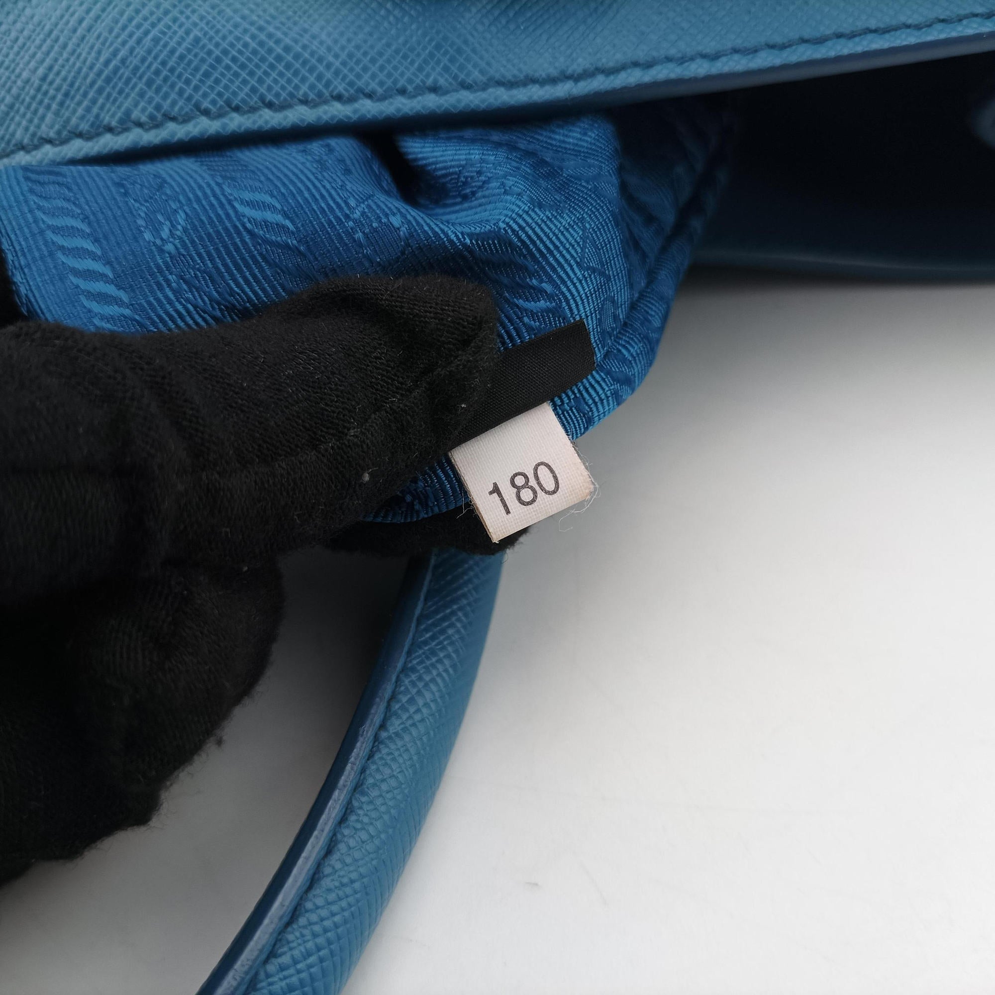 Pre-owned Prada Galleria Blue SAFFIANO Leather BN1786 handbag | stylenewstar