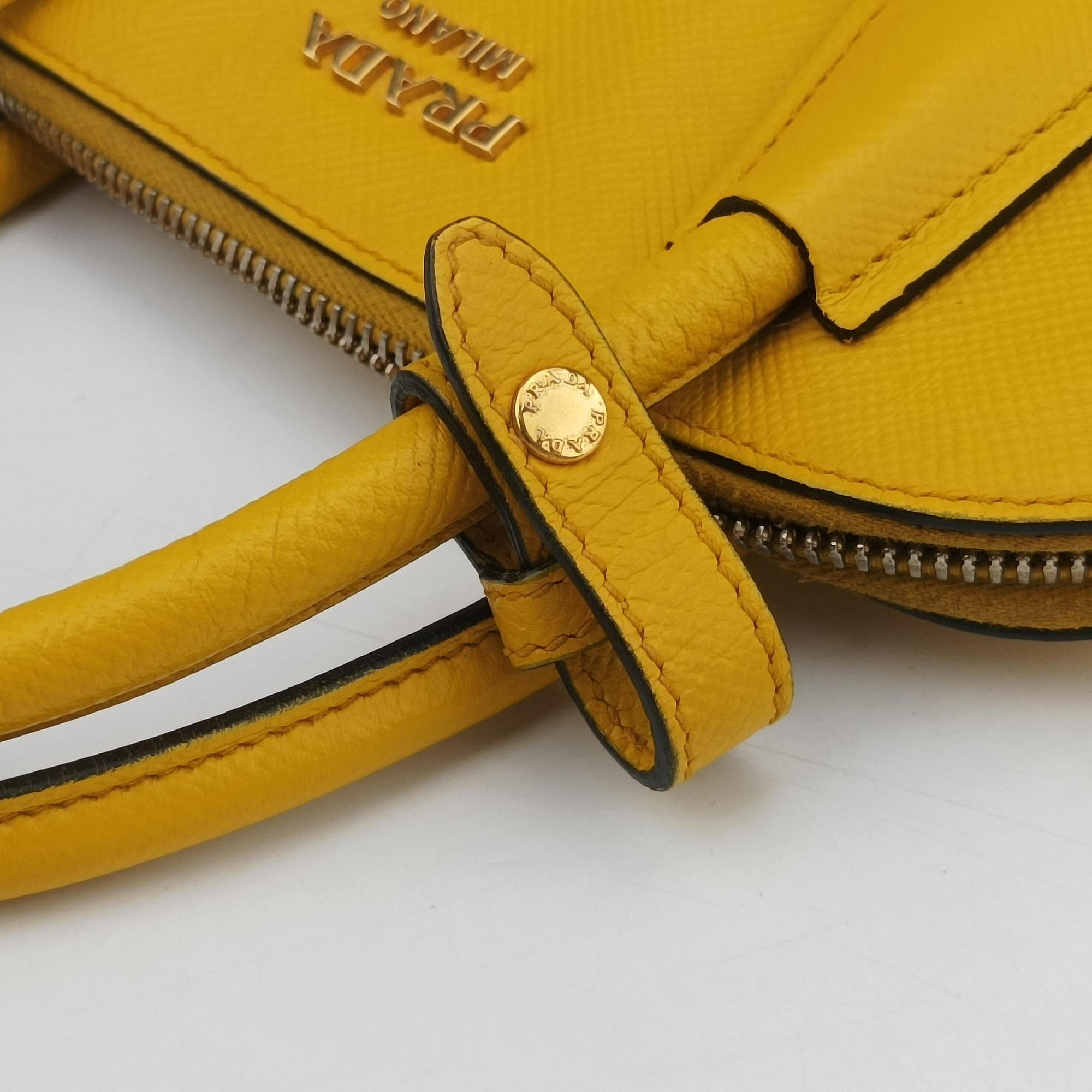 Secondhand Prada Cuir Top Handle Yellow SAFFIANO Leather BL0902 handbag | stylenewstar