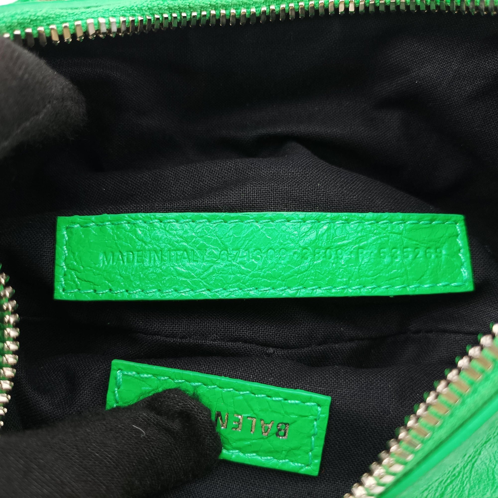 Secondhand Balenciaga Le Cagole Green lambskin  shoulderbag | stylenewstar