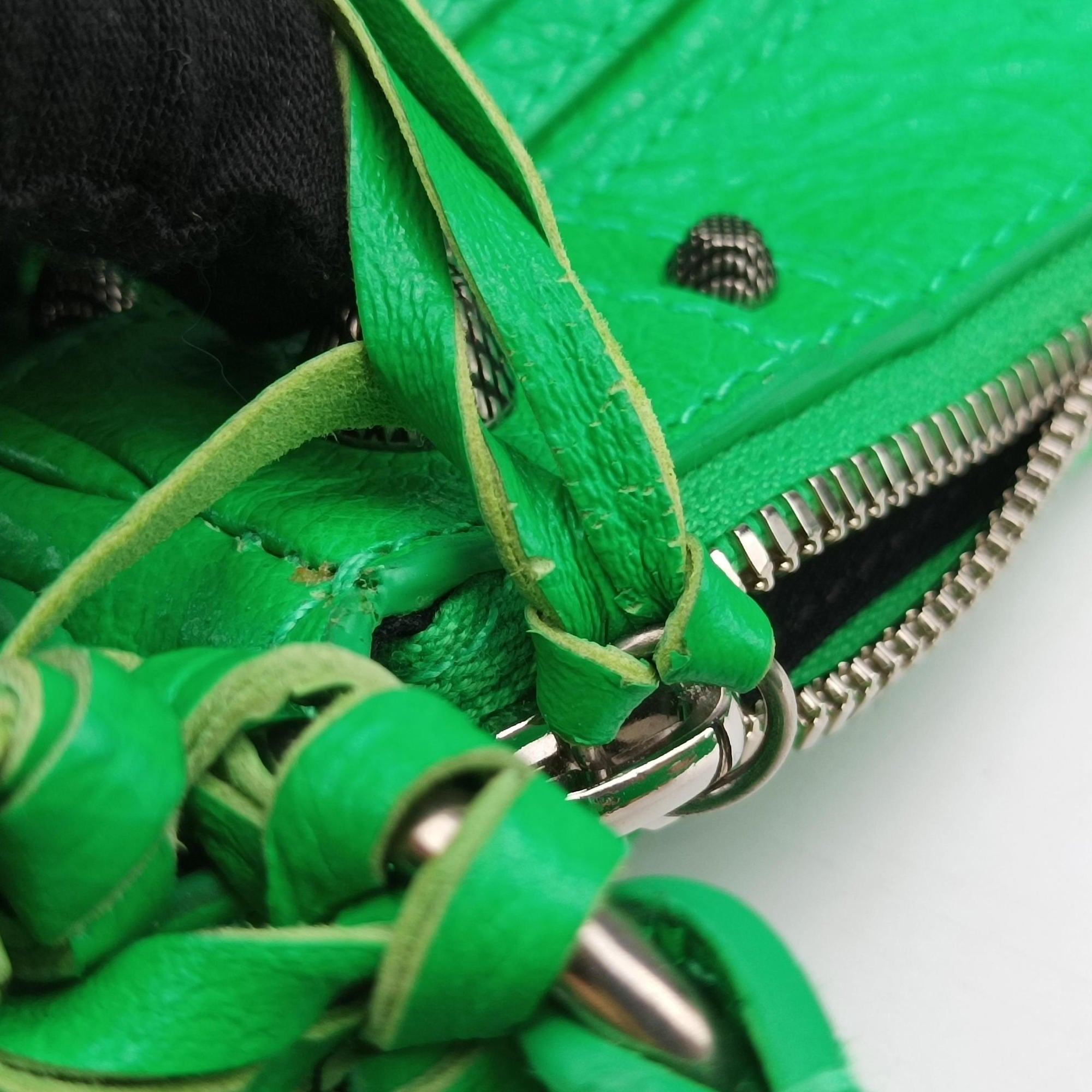 Secondhand Balenciaga Le Cagole Green lambskin  shoulderbag | stylenewstar
