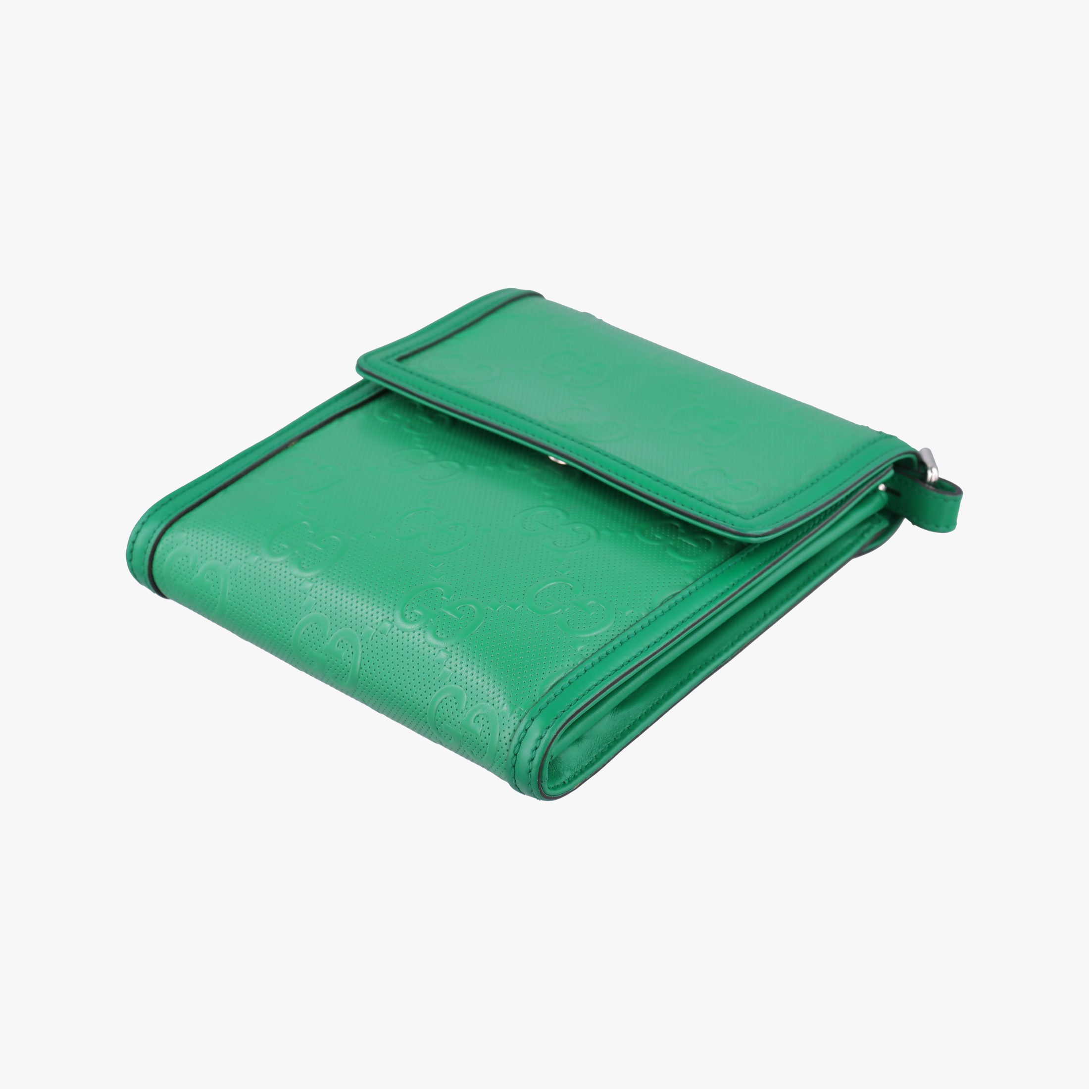 Pre-owned Gucci GG Embossed Messenger Bag Green Leather 625782 shoulderbag | stylenewstar