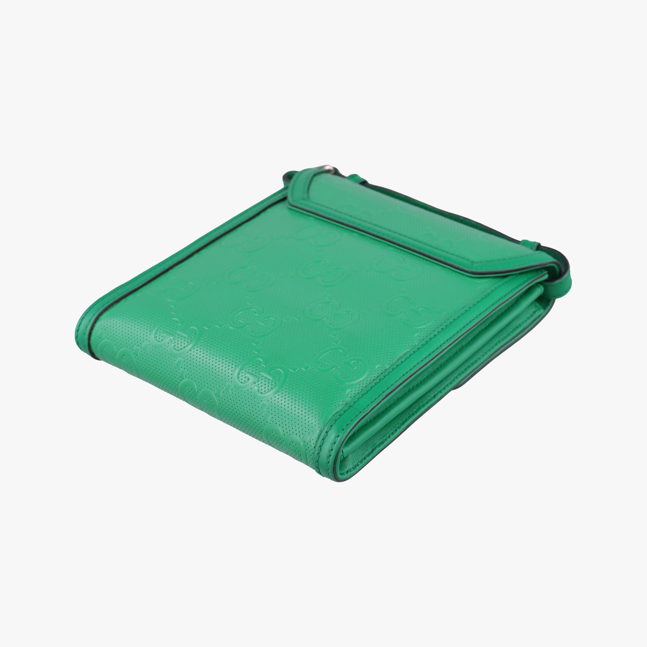 Pre-owned Gucci GG Embossed Messenger Bag Green Leather 625782 shoulderbag | stylenewstar