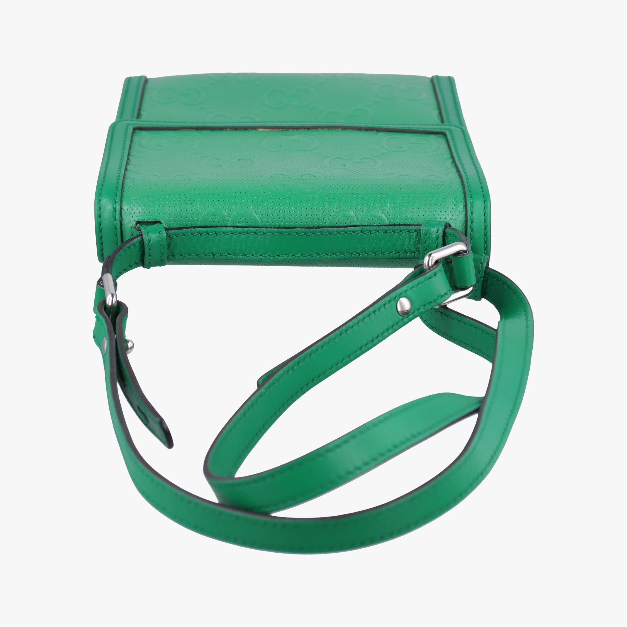 Pre-owned Gucci GG Embossed Messenger Bag Green Leather 625782 shoulderbag | stylenewstar